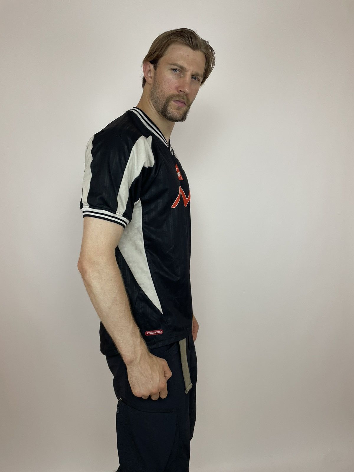 Le Coq Sportif × Vintage Le Coq Sportif Training Jersey Shirt Black Triatom Size US XL / EU 56 / 4 - 4 Thumbnail