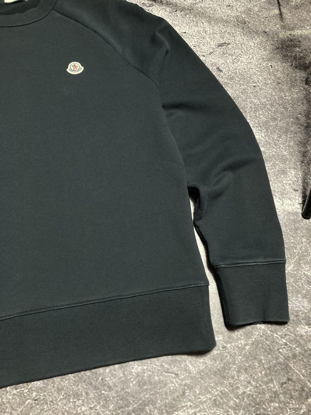 Moncler Moncler Maglia Girocollo Navy Blue Sweatshirt Logos Sleeves Size US M / EU 48-50 / 2 - 3 Thumbnail