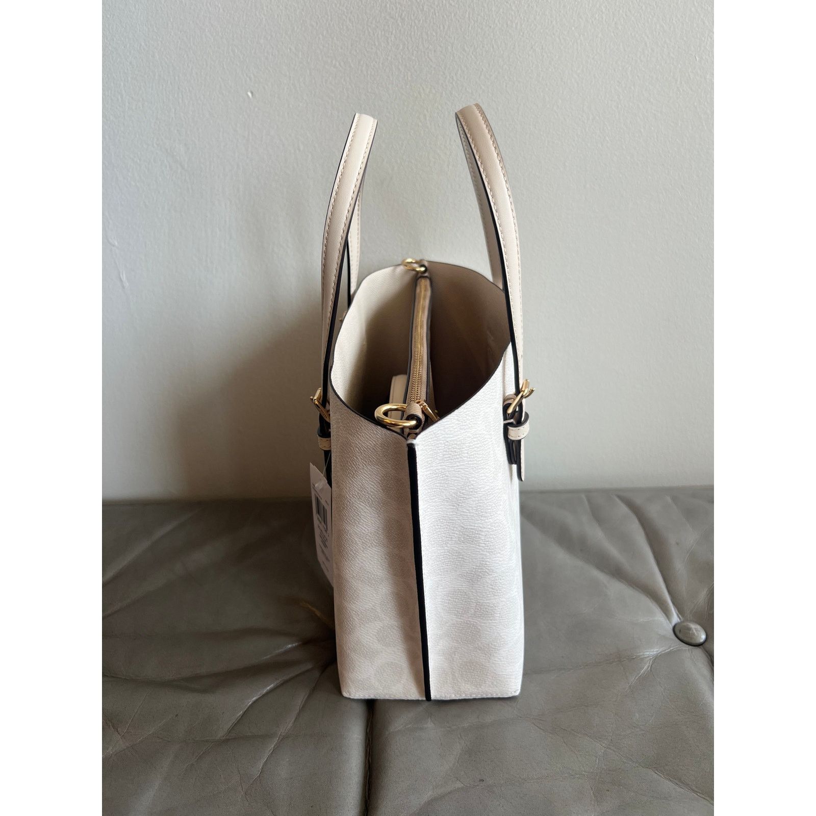 Coach Coach CV965 Mollie Tote Bag 25 In Signature Canvas IN Chalk Size ONE SIZE - 4 Thumbnail