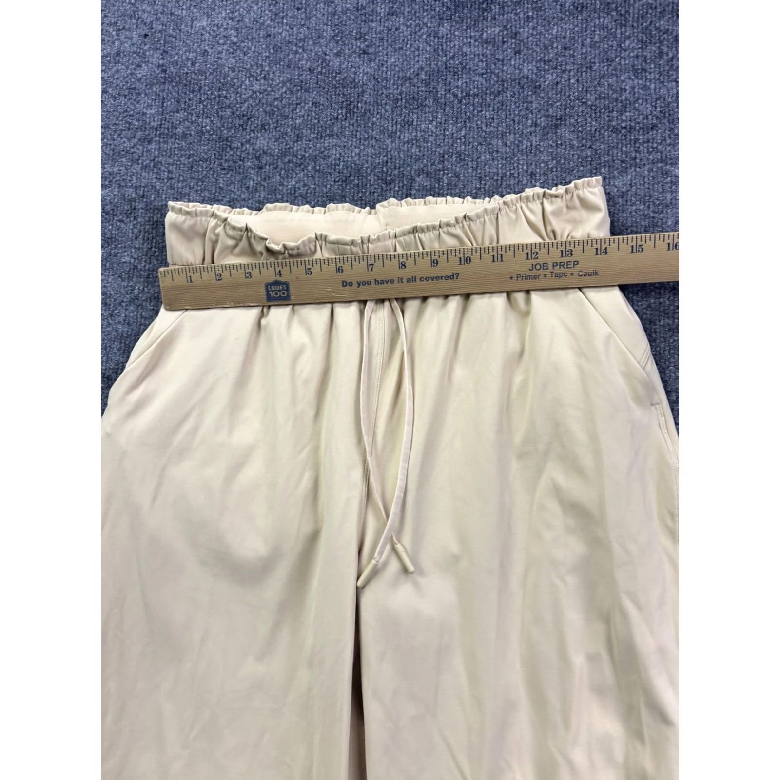 Lululemon Lululemon Jogger Pants Womens 8 Beige Elastic Waist Pockets Yoga Travel Tapered Leg Size 30" / US 8 / IT 44 - 3 Thumbnail