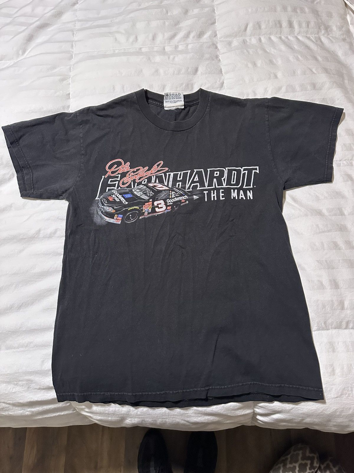 Vintage Vintage Dale Earnhardt “The Man” NASCAR T-Shirt Size US M / EU 48-50 / 2 - 1 Thumbnail
