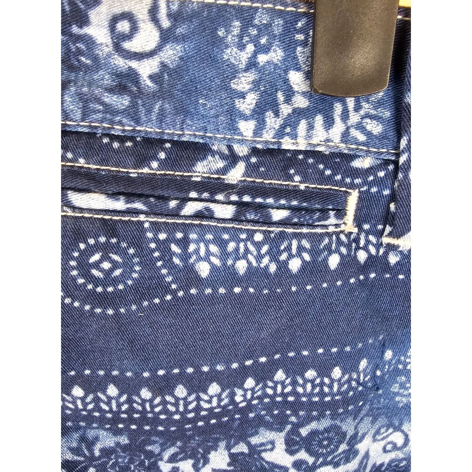 Polo Ralph Lauren VINTAGE POLO RALPH LAUREN NAVY BANDANA PATTERN SHORTS SZ 36 Mens Navy Bandana Pattern Short Pants 36 23in 36in Size US M / EU 48-50 / 2 - 6 Thumbnail