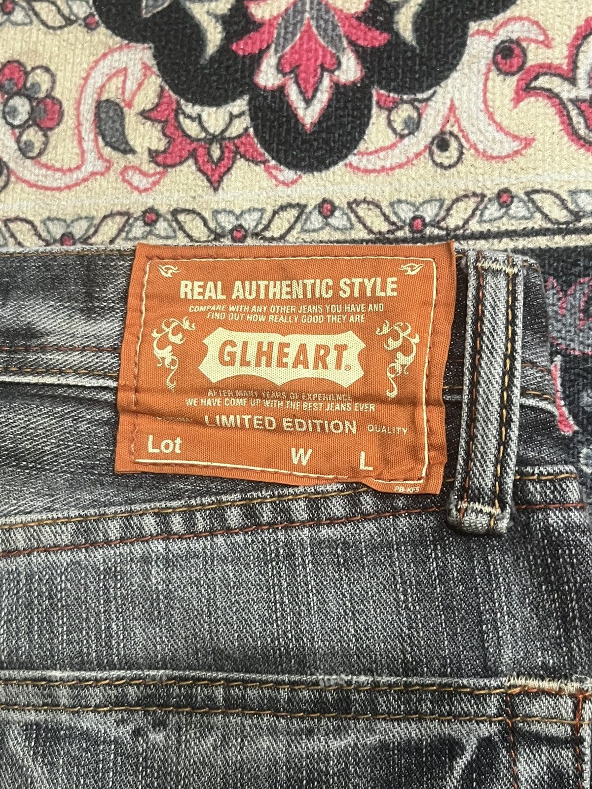 Japanese Brand Vintage Japanese Brand G.L Heart Grey Faded Washed Jeans Size US 29 - 7 Thumbnail