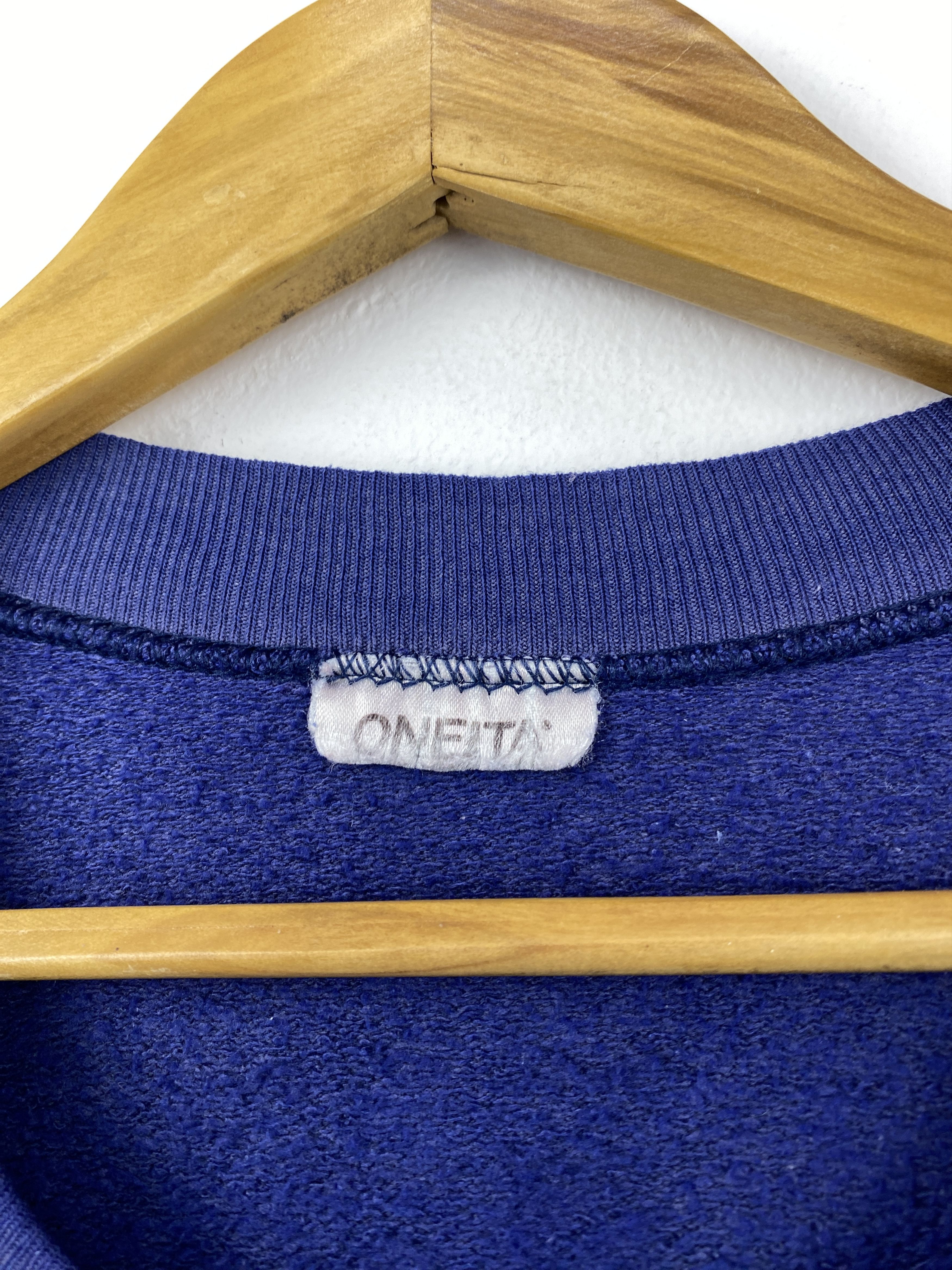 Vintage Vintage 90s UCLA Big Logo Spell Out Sweatshirt SH0437 Size US L / EU 52-54 / 3 - 8 Thumbnail
