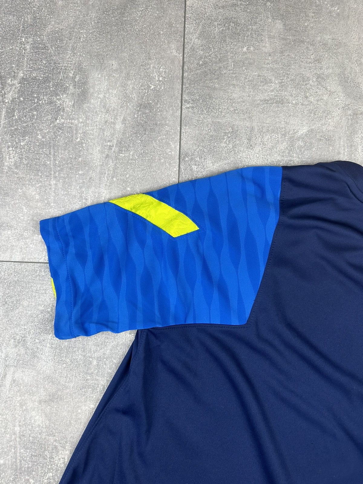 Nike Nike Tottenham Hotspur Training Soccer Football Jersey Size US S / EU 44-46 / 1 - 9 Thumbnail