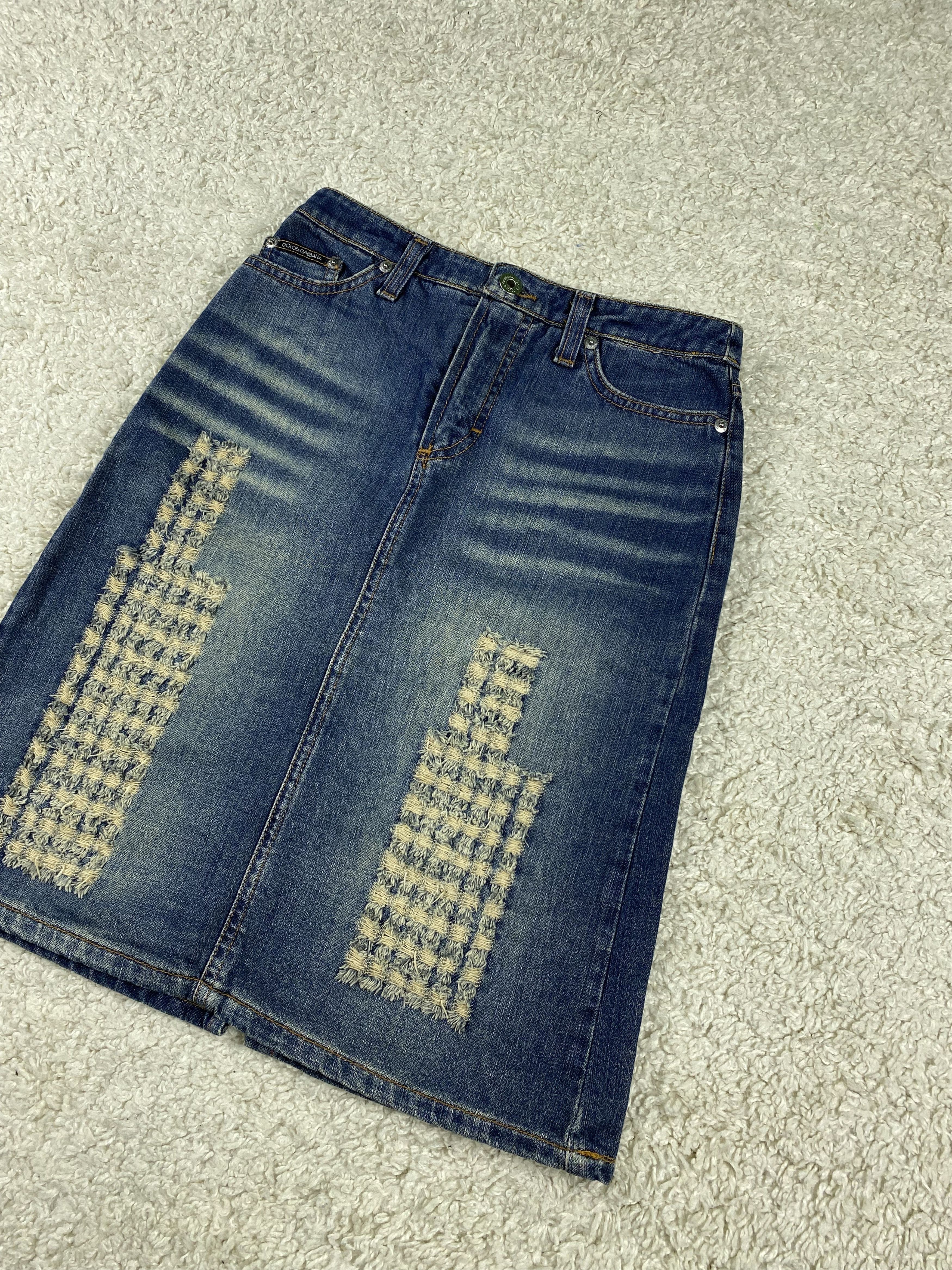 Dolce & Gabbana Dolce & Gabbana Women’s Blue Denim Distressed Skirt sz 26/40 Size 26" / US 2 / IT 38 - 3 Thumbnail