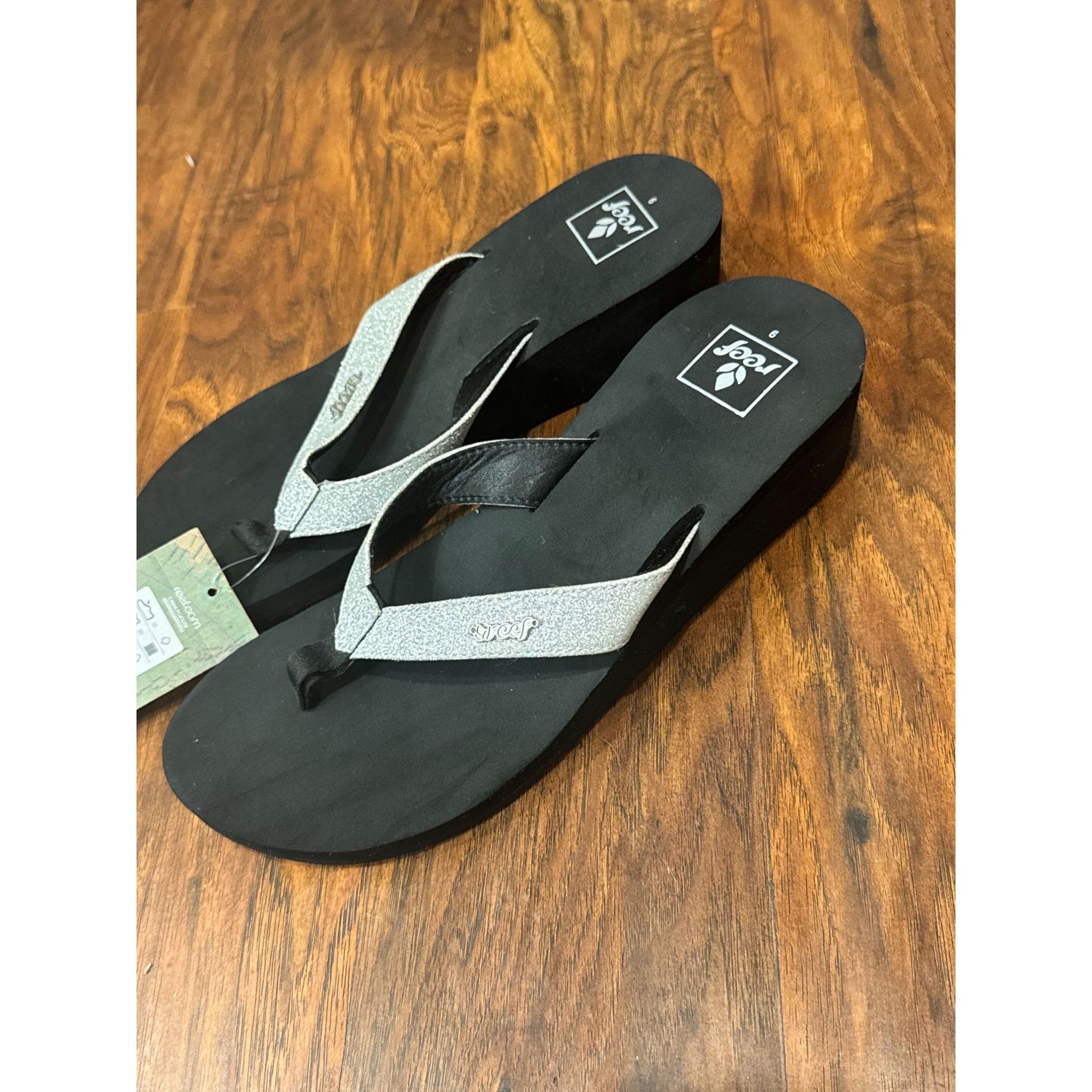 REEF NWT Reef Surf Womens Black Silver Star Hi Wedge Flip Flops P Size US 9 / IT 39 - 4 Thumbnail