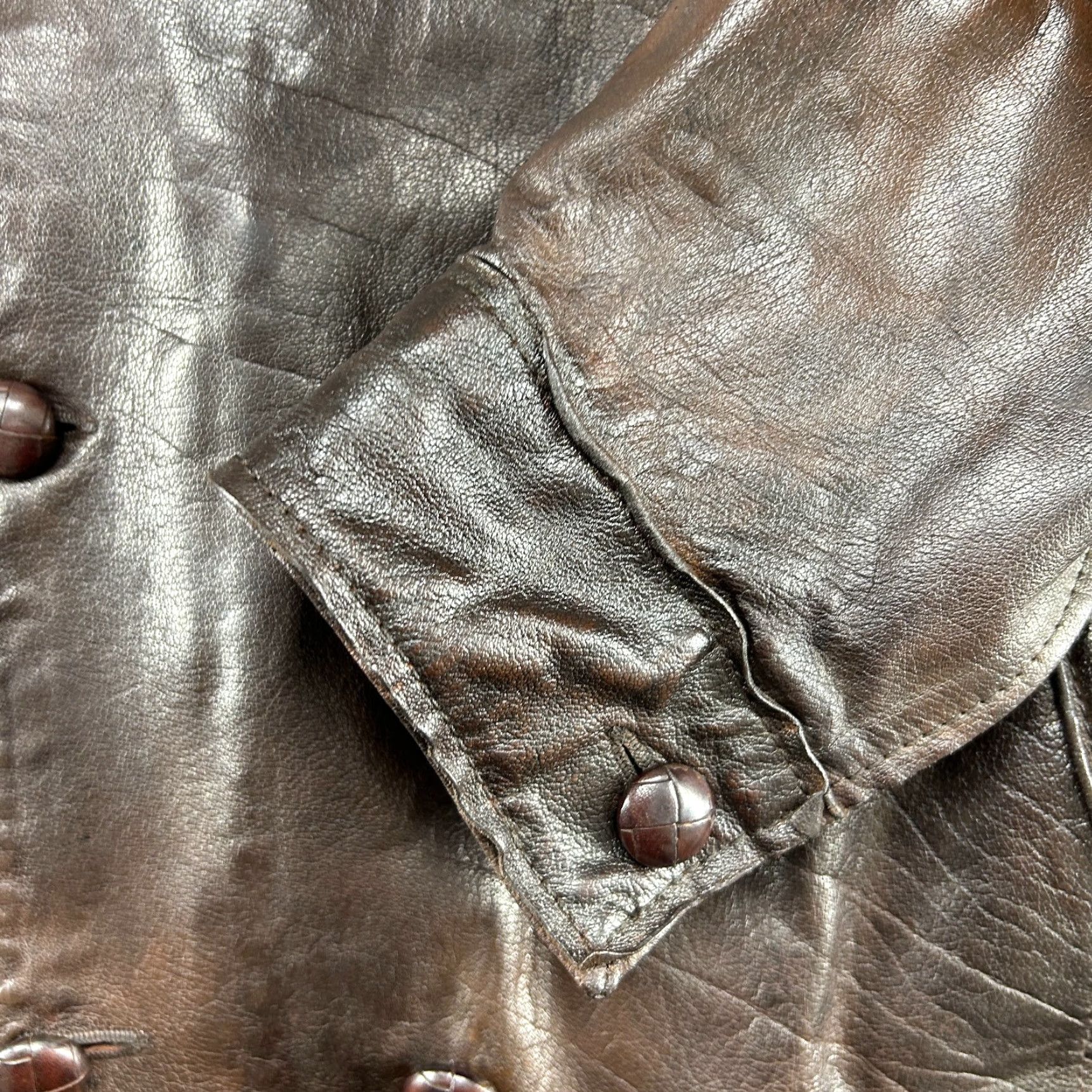 Vintage VINTAGE Barneys New York Coat Mens L Brown Leather Swedish Style WWII Heavy Patina Italy Leather Lined Pea Coat 90s Mens Size US L / EU 52-54 / 3 - 3 Thumbnail