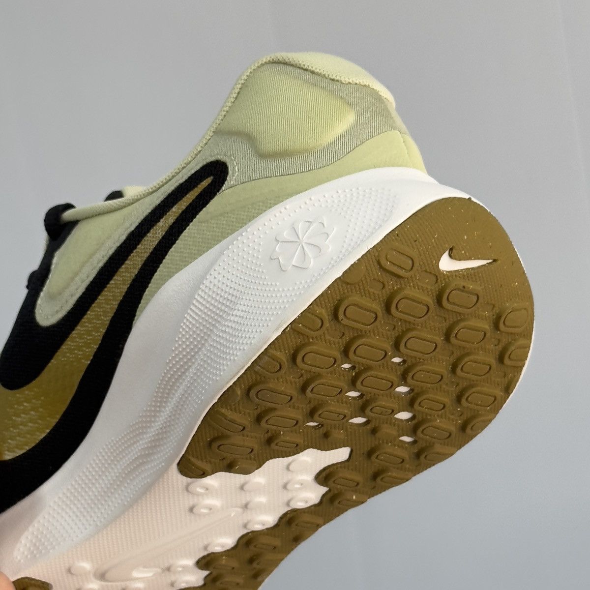 Nike Original Nike Revolution 7 FB2207-006 | US 10 / EU 44 Size US 10 / EU 43 - 8 Thumbnail