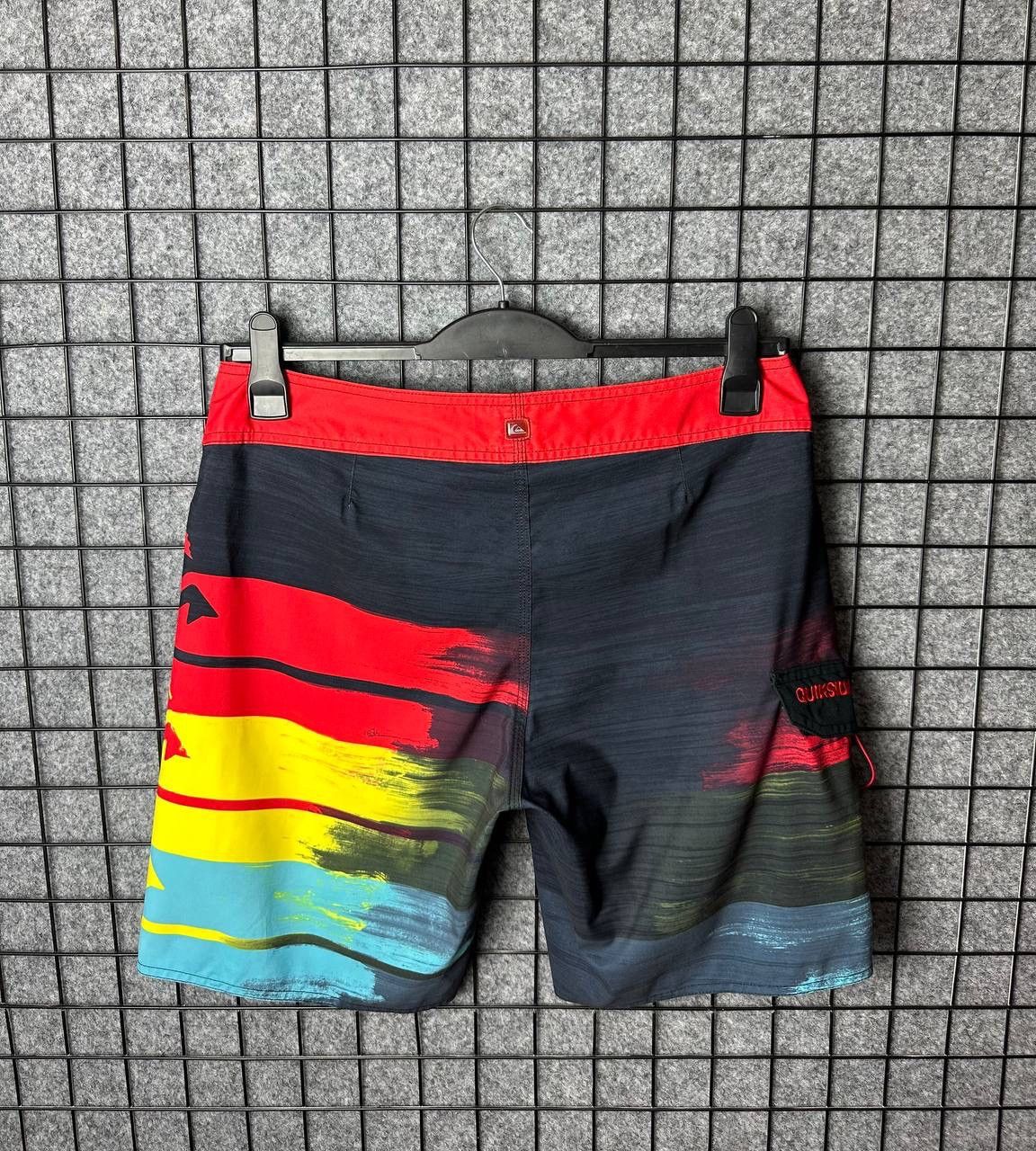 Quiksilver Quiksilver shorts swimming size 32 Size US 32 / EU 48 - 2 Thumbnail
