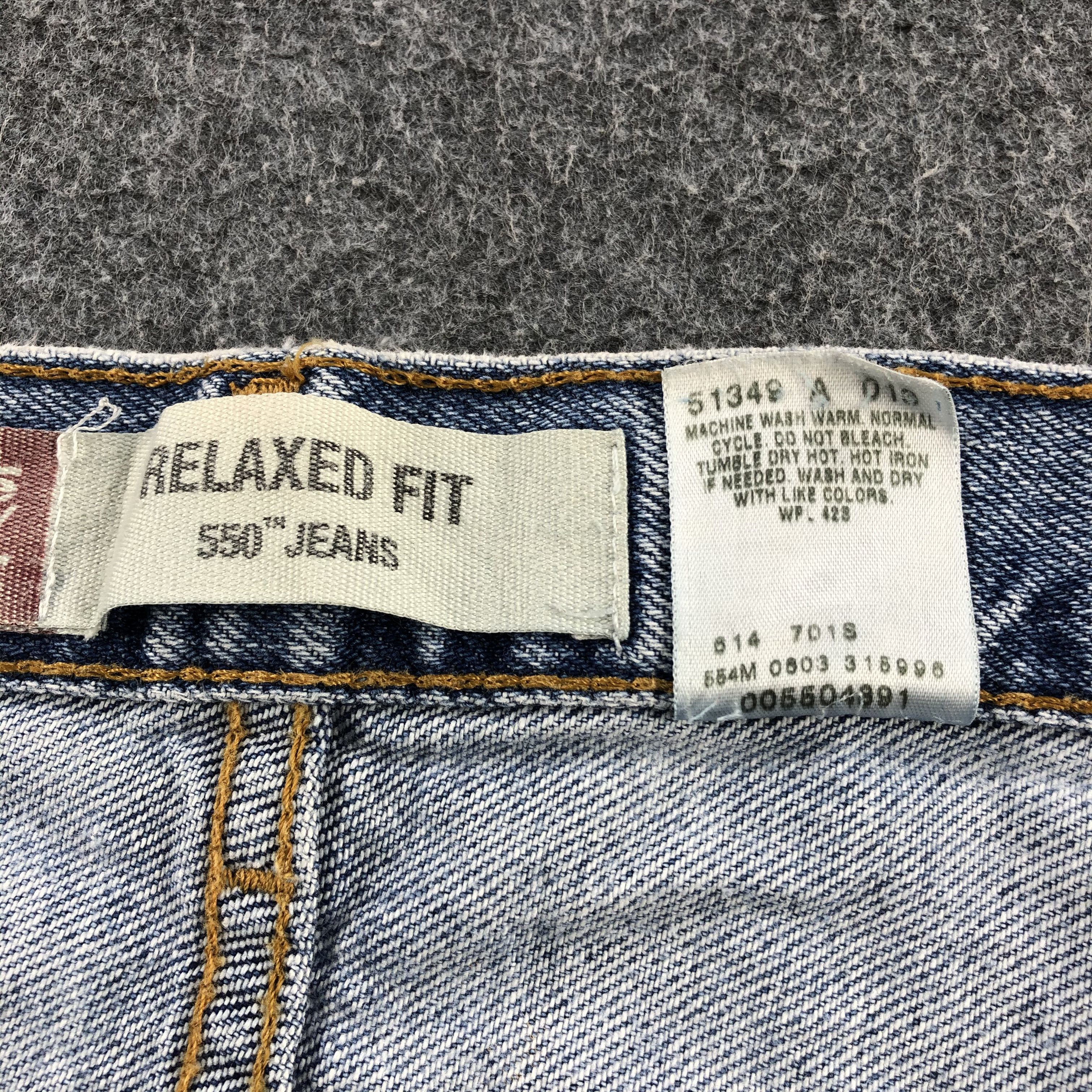 Levi's × Vintage Vintage Dirty Light Wash Levis 550 Jeans-JM1032 Size US 33 - 11 Thumbnail