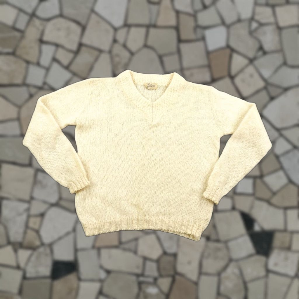Vintage VINTAGE Garland Sweater Womens Medium Beige Knit V Neck Pullover Acrylic 50s Size M / US 6-8 / IT 42-44 - 1 Thumbnail