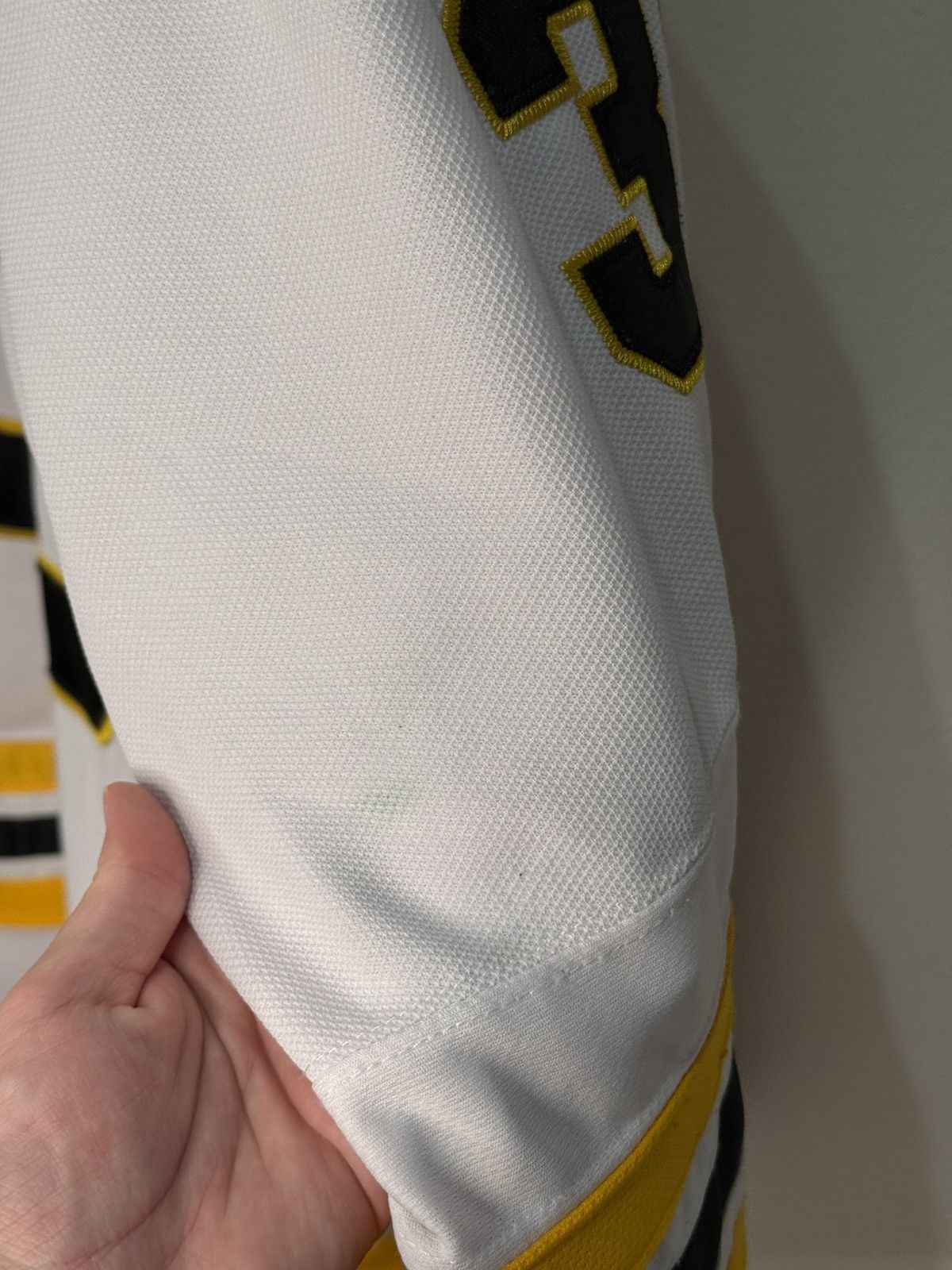 Reebok Reebok Boston Bruins Tim Thomas Jersey Size US XL / EU 56 / 4 - 6 Thumbnail