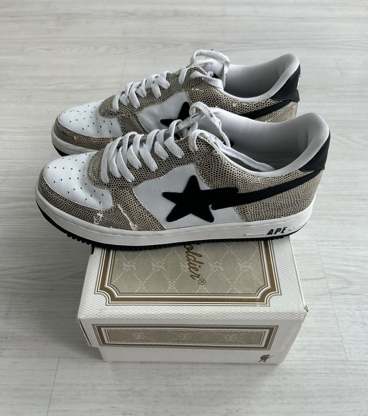Bape VERY RARE OG 2002 A BATHING APE SNAKESKIN BAPESTA Size US 9.5 / EU 42-43 - 1 Thumbnail