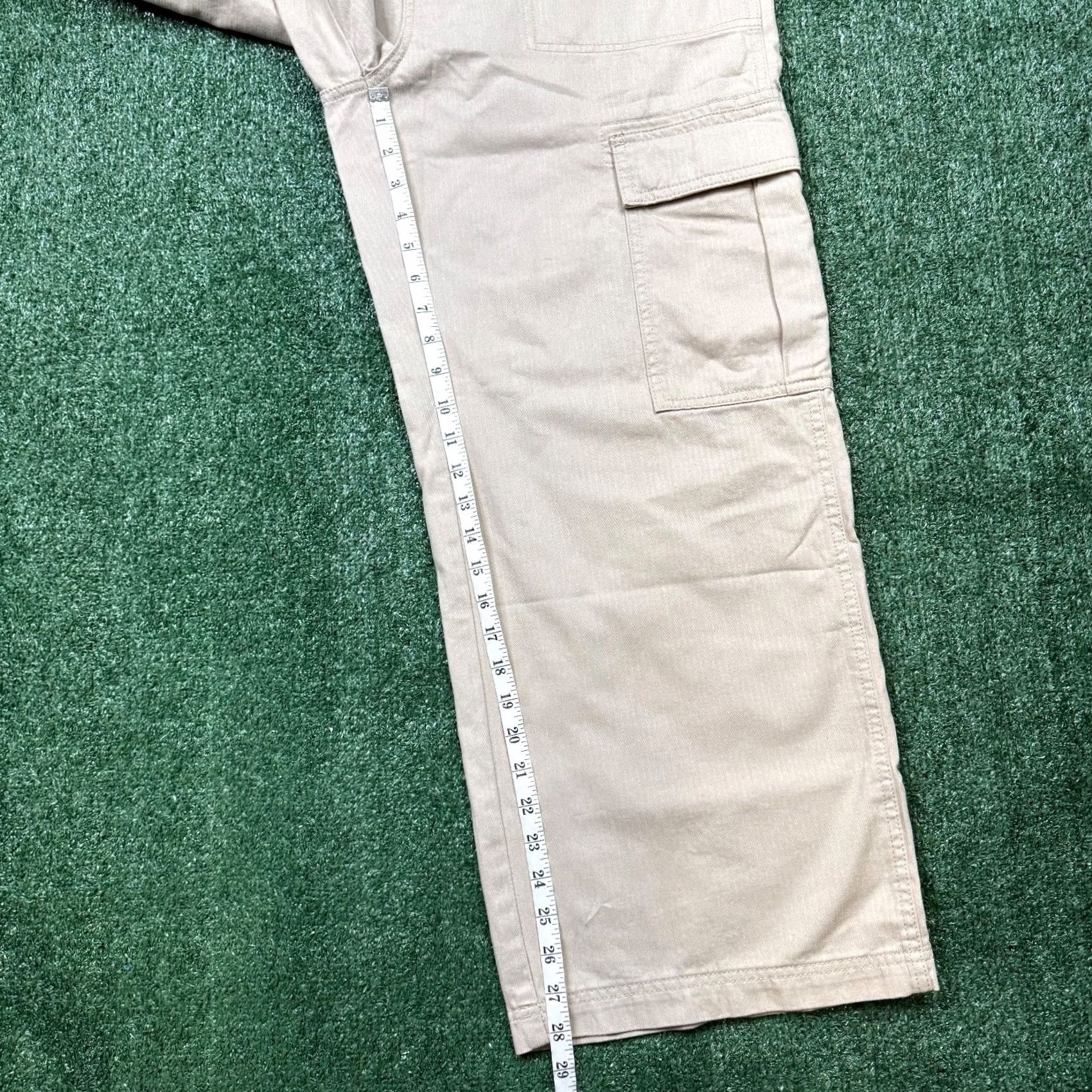 Cotton On Cotton On Cargo Pants Mens Size 34 x 28 Brown Vintage? No—34 Tag, 36 Fit Cargo Pocket Cotton On Pants Men Brown 28 Inseam Casual Spring Summer Fall Size US 34 / EU 50 - 4 Thumbnail