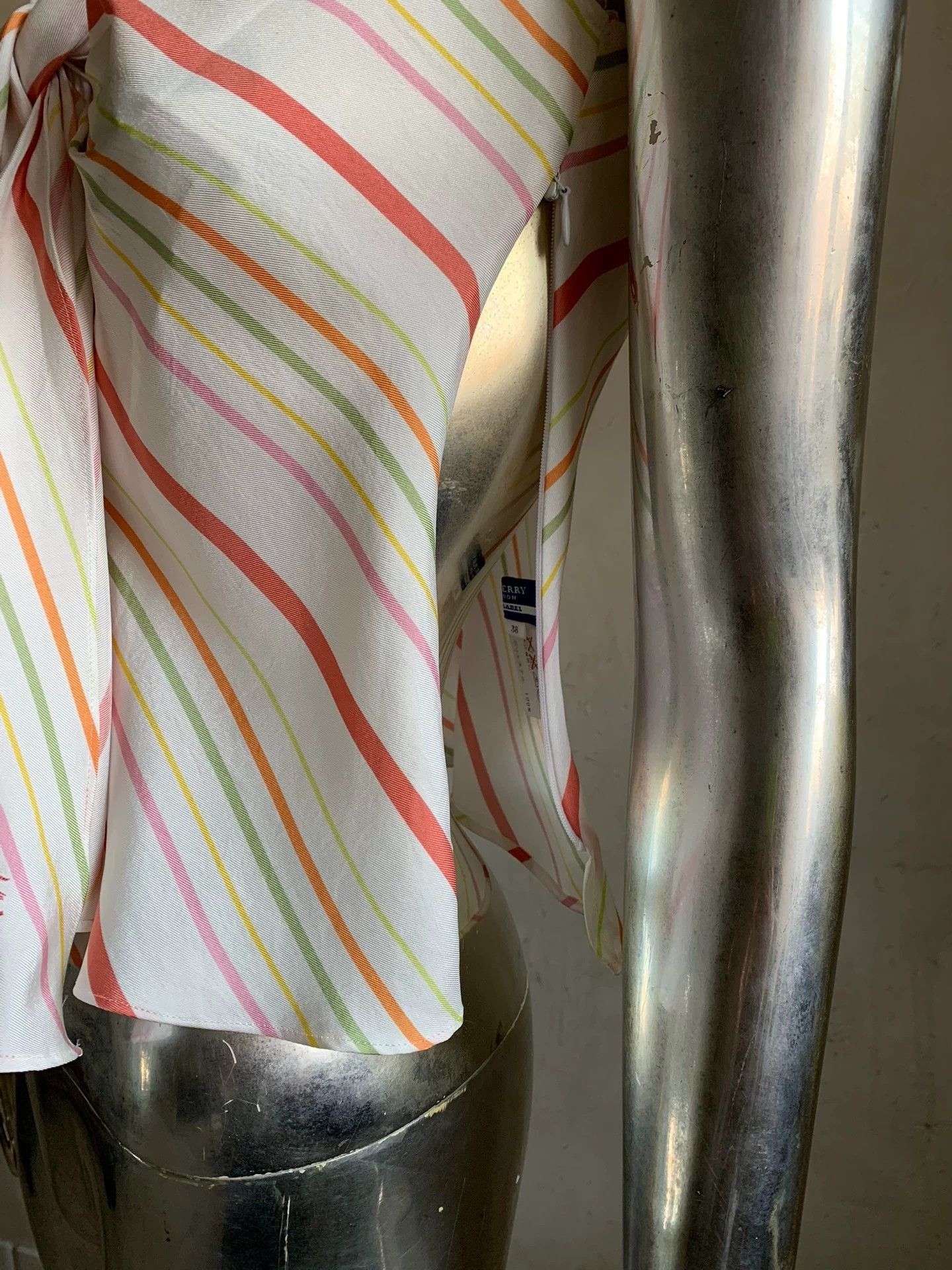 Burberry Burberry BL Vintage Silk Scarf Striped Unworn Top Size XS / US 0-2 / IT 36-38 - 4 Thumbnail
