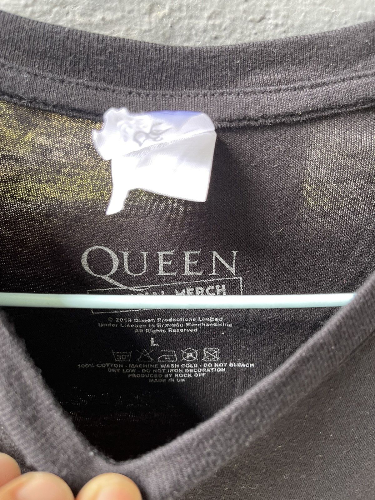 Band Tees Offical Queen News Of the world Band Tees 📸 Size US L / EU 52-54 / 3 - 5 Thumbnail