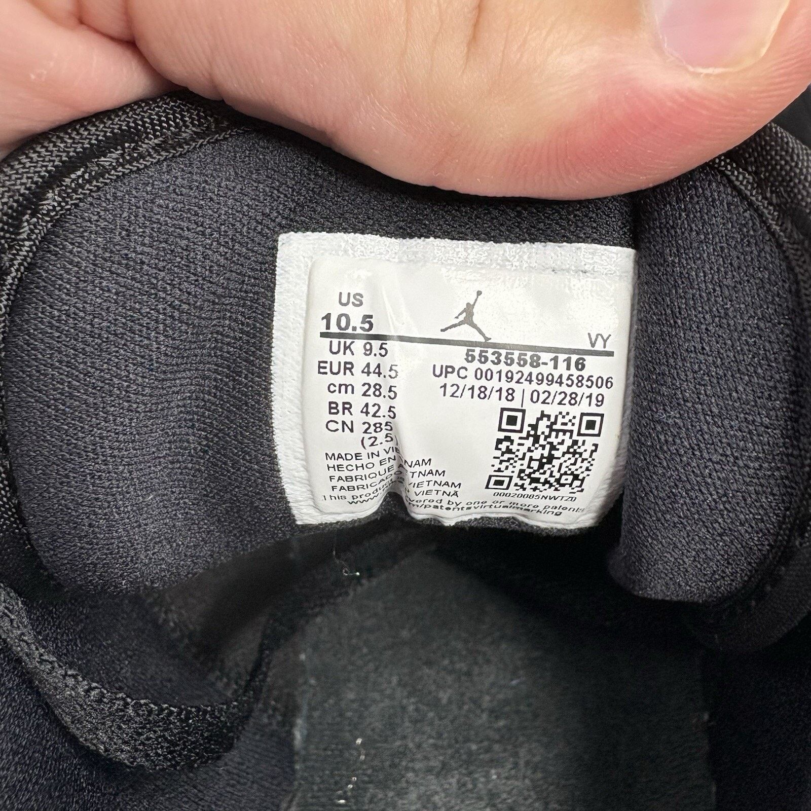 Nike Size 10.5 - Air Jordan 1 Low Black Toe Size US 10.5 / EU 43-44 - 7 Thumbnail