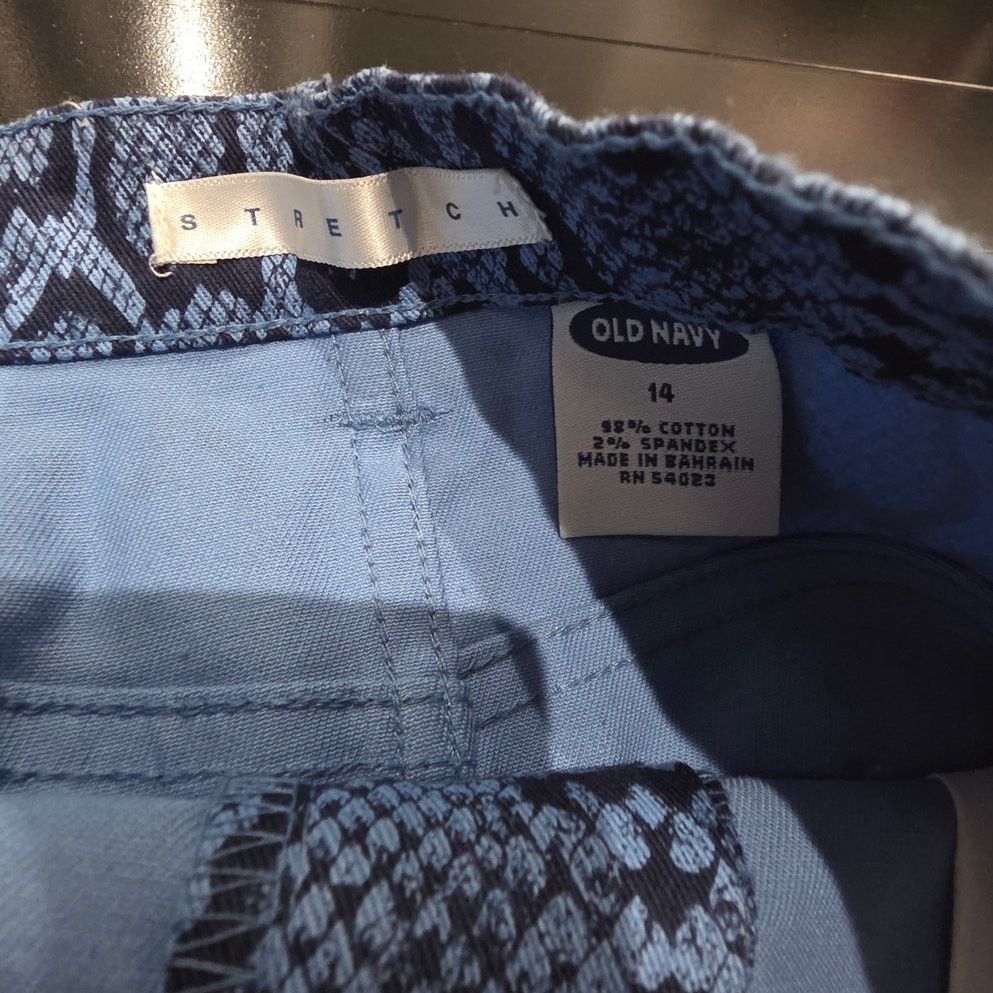 Old Navy Old Navy Blue Snakeskin Stretch Mini Skirt - Size 14 Size 36" / US 14 / IT 50 - 3 Thumbnail