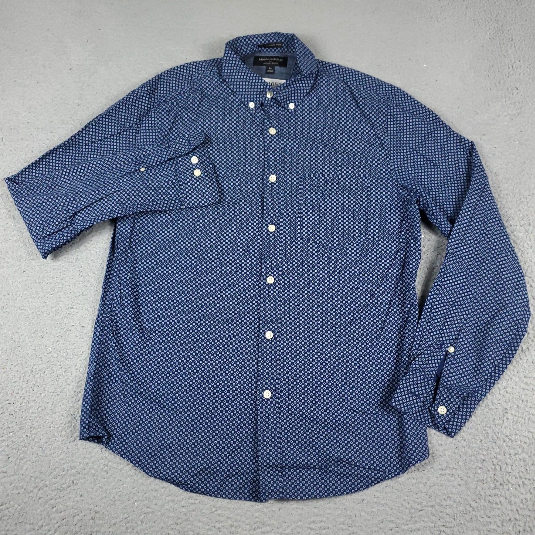 Banana Republic VINTAGE Banana Republic Shirt Mens Medium Blue Geometric Button Up Long Sleeve Size US M / EU 48-50 / 2 - 2 Thumbnail