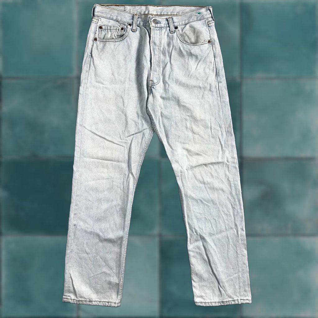 Levi's VINTAGE Levi's 501 Jeans Men 34 Blue Light Wash 90s Straight Leg Cotton Denim Size US 34 / EU 50 - 1 Thumbnail