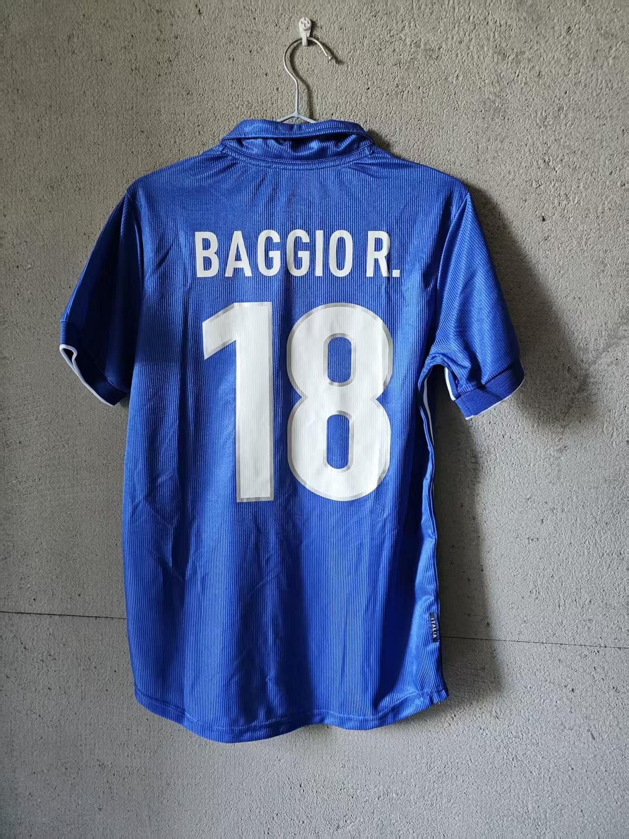 Other 1998 Italy #18 Roberto Baggio Jersey Size US S / EU 44-46 / 1 - 6 Thumbnail