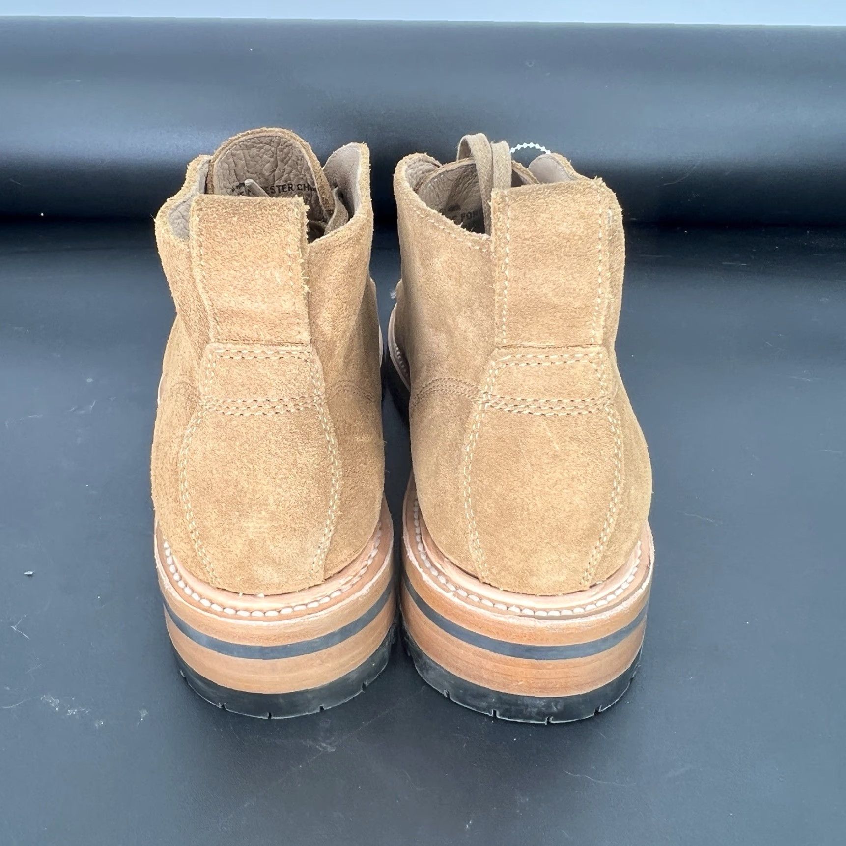 Taylor Stitch VINTAGE Taylor Stitch The Forester Chukka Boot Mens 9.5 Mushroom Brown Suede Beige Optional: New w/o box Size US 10 / EU 43 - 4 Thumbnail