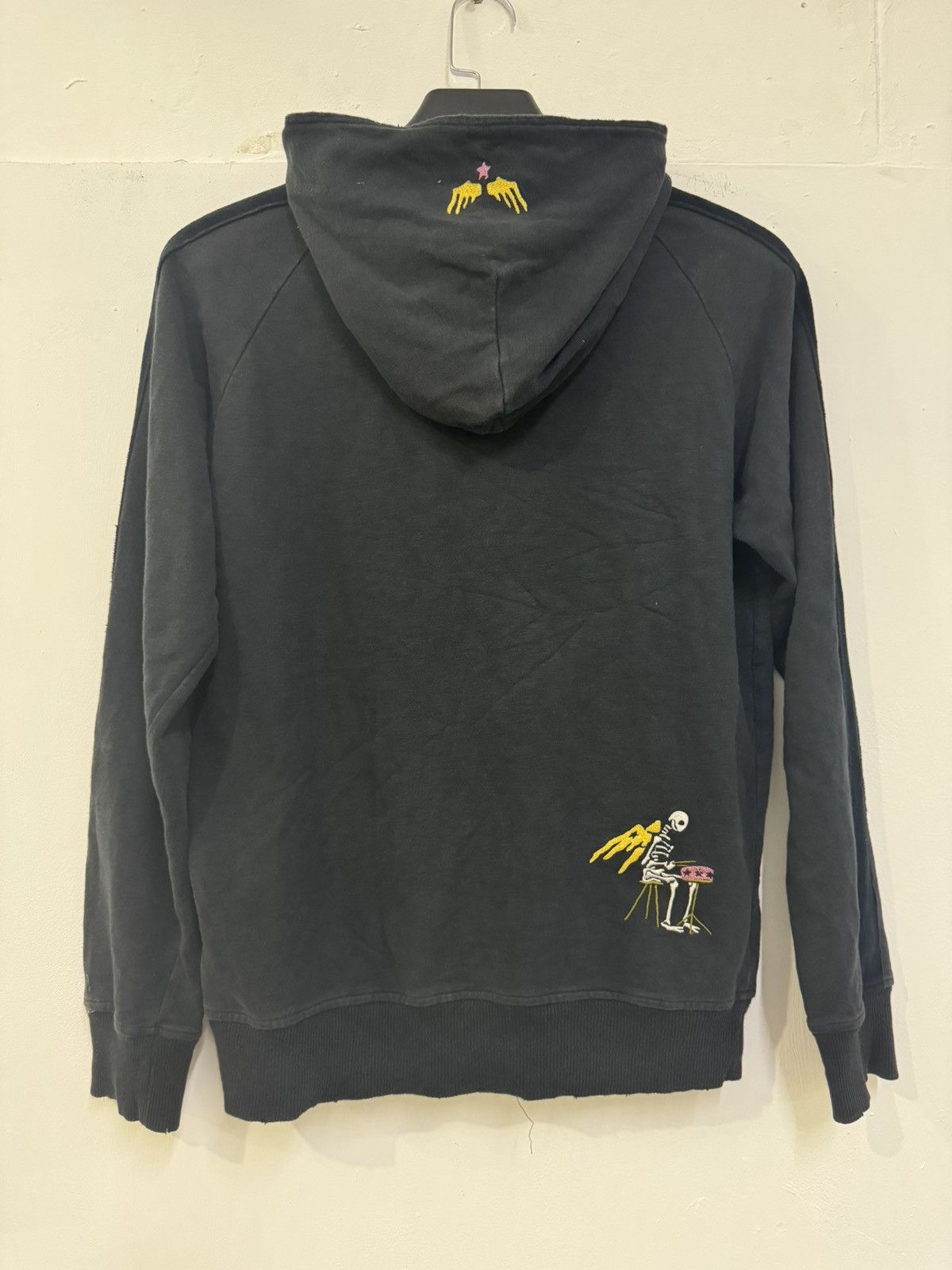 PPFM 💥 PPFM ROCK & ROLL SKELETON WINGS PLAY GUITAR & DRUM HOODIE Size US M / EU 48-50 / 2 - 10 Thumbnail