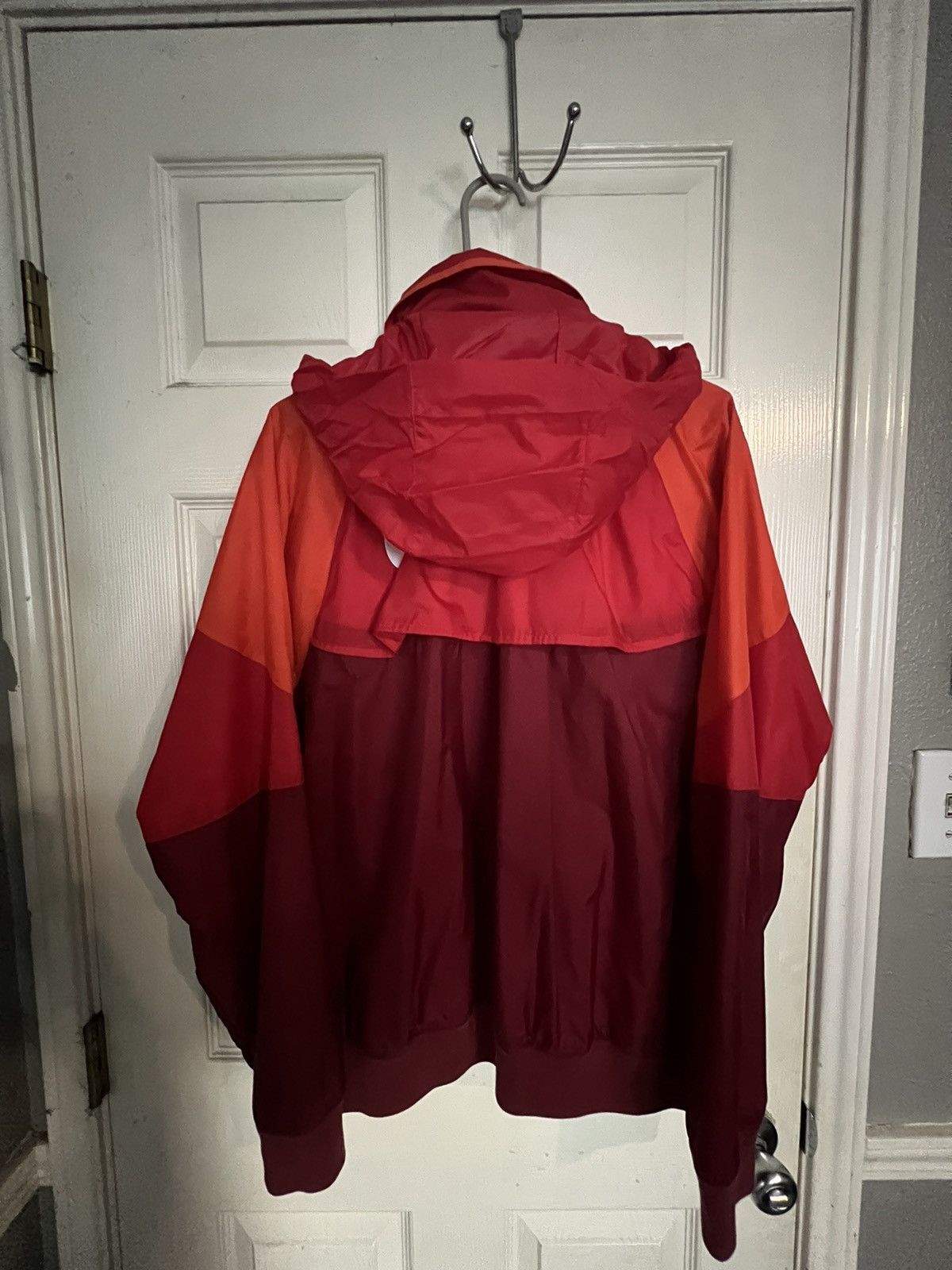 Nike Nike tech “sunset” windbreaker Size US M / EU 48-50 / 2 - 4 Thumbnail