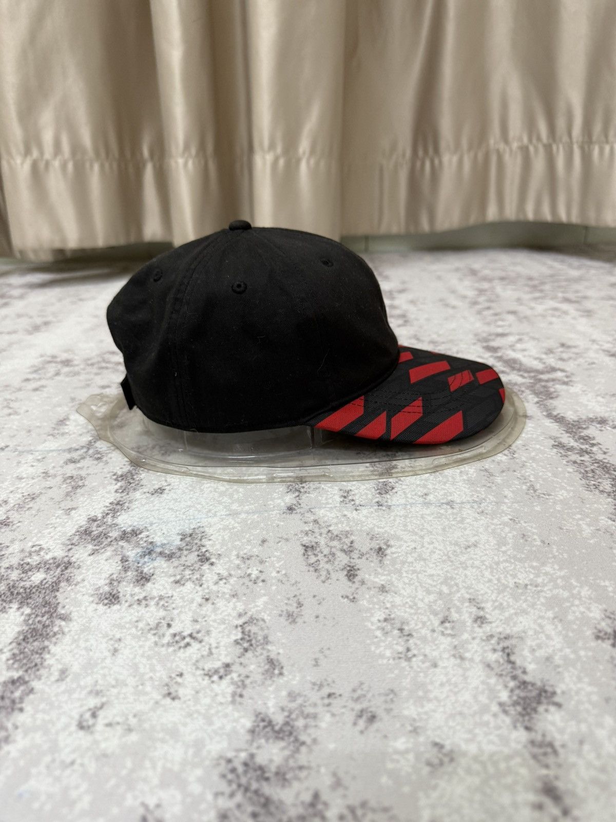 Adidas Vintage Y2K Adidas Logo Snapback Cap Size ONE SIZE - 3 Thumbnail