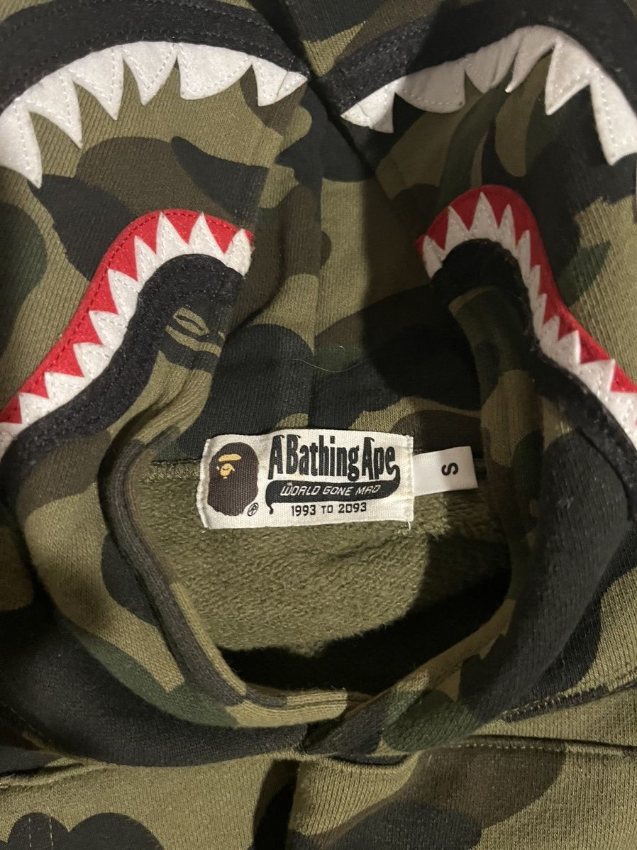 Bape Bape 1st Camo Shark Hoodie Side Zip Size US S / EU 44-46 / 1 - 4 Thumbnail
