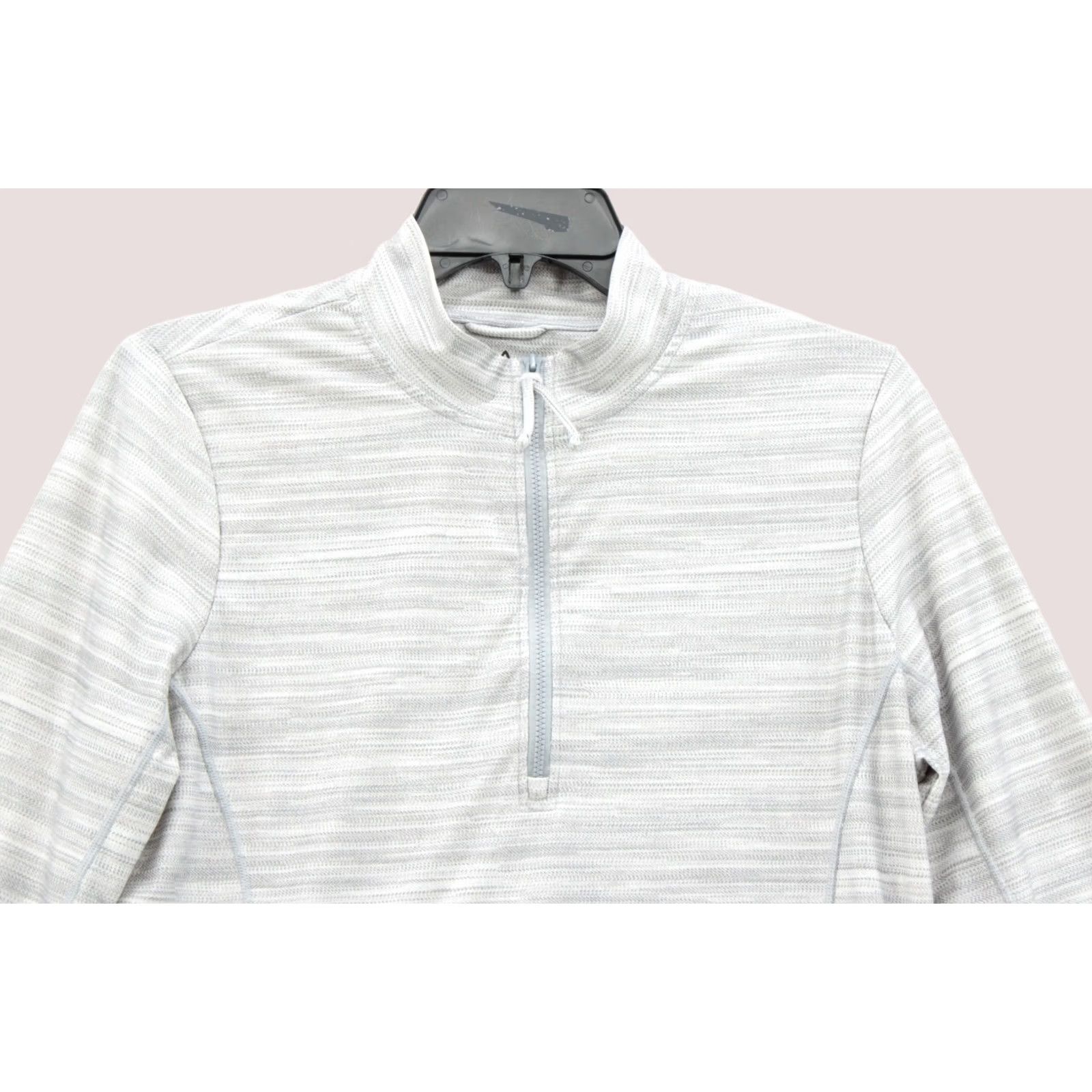 Prana prAna Quarter Zip Pullover Womens Medium Gray Athletic Top Long Sleeve Stretch Size M / US 6-8 / IT 42-44 - 1 Thumbnail