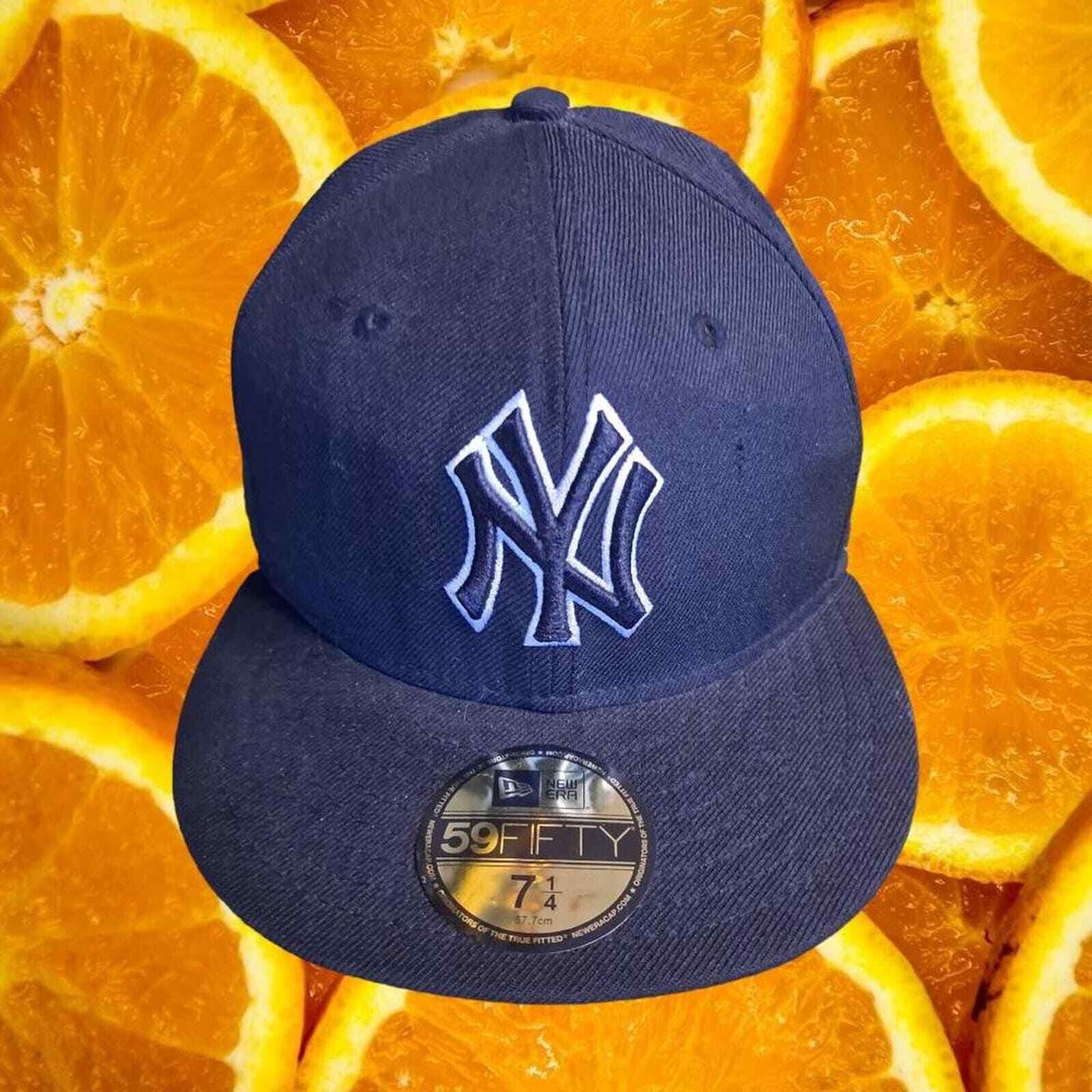 New Era New Era NY Yankees Black 59Fifty‎ Fitted Hat Size 7 1/4 Size ONE SIZE - 1 Thumbnail
