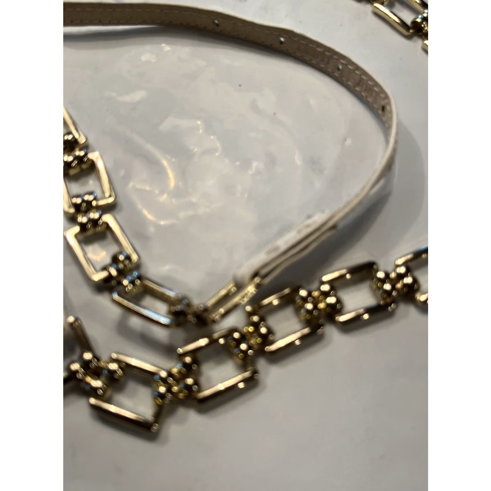 Vintage VINTAGE White Leather Belt Golden Square Chain Links Shiny Thin 1/2” 35-39” Waist Women's Belt Size ONE SIZE - 6 Thumbnail