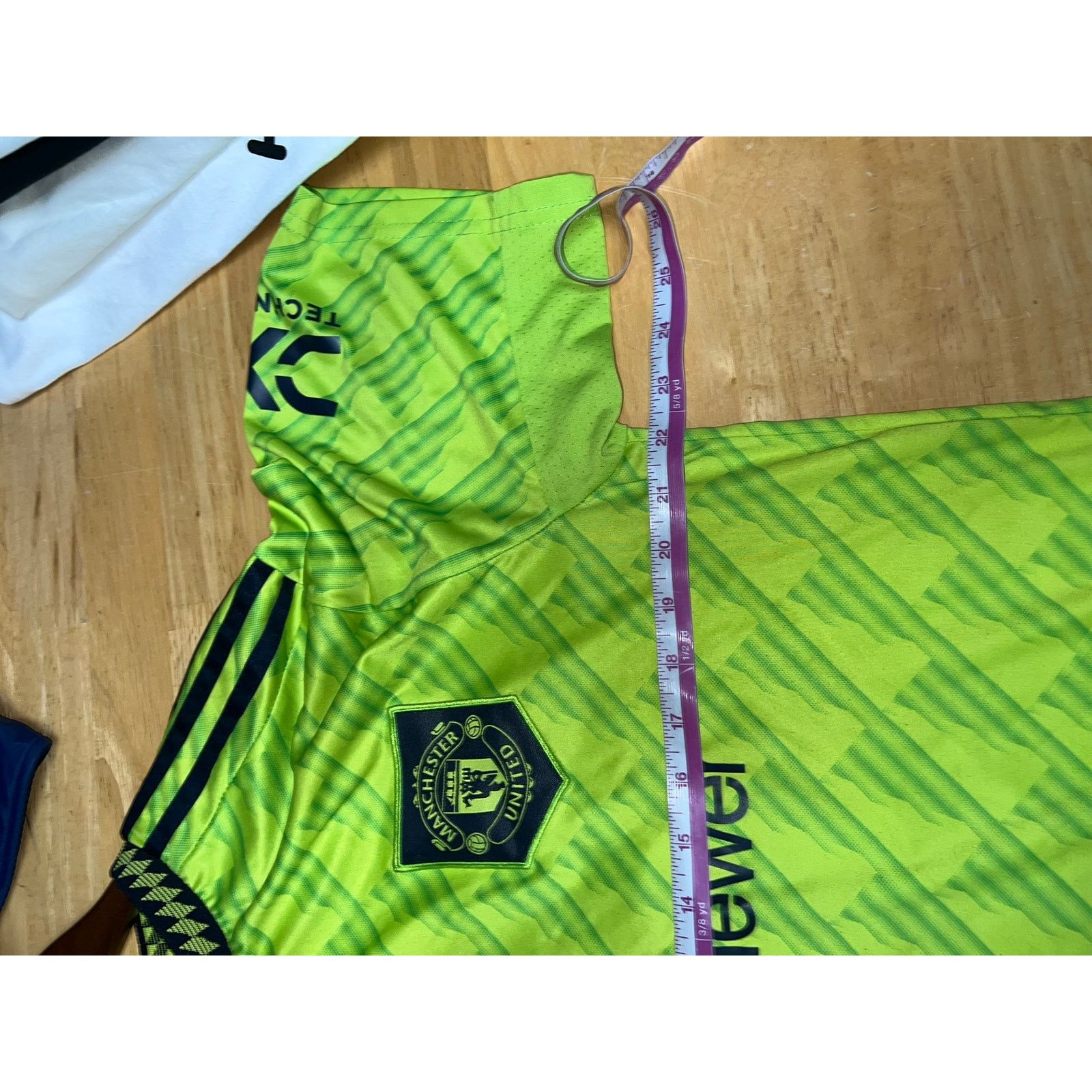Adidas Adidas Manchester United Jersey Green Aeroready Carson FC XL Size US XL / EU 56 / 4 - 10 Thumbnail