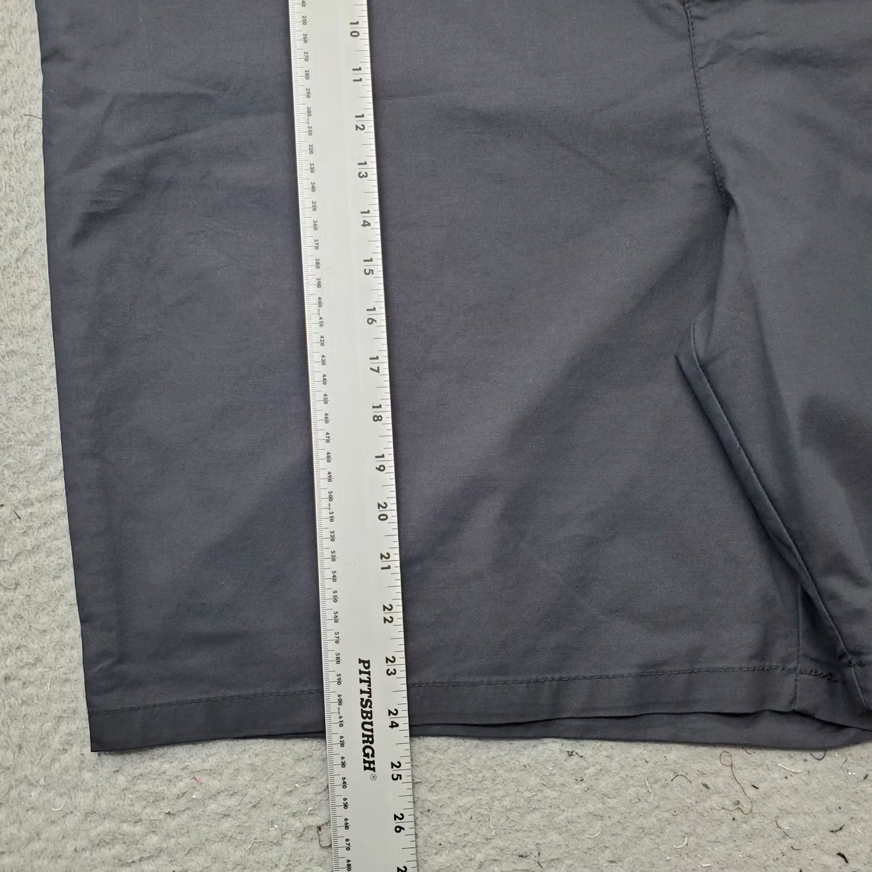 Old Navy Old Navy Shorts Mens 54 Black Cotton Ultimate Tech Slim Built-In Flex Stretch Shorts Mens 54 Black Cotton Ultimate Tech Slim Built-In Flex Stretch Size US 38 / EU 54 - 3 Thumbnail