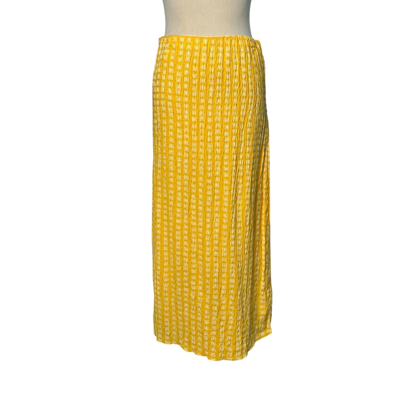 Urban Outfitters Urban Outfitters yellow butterfly midi skirt size Small Size 28" / US 6 / IT 42 - 7 Thumbnail