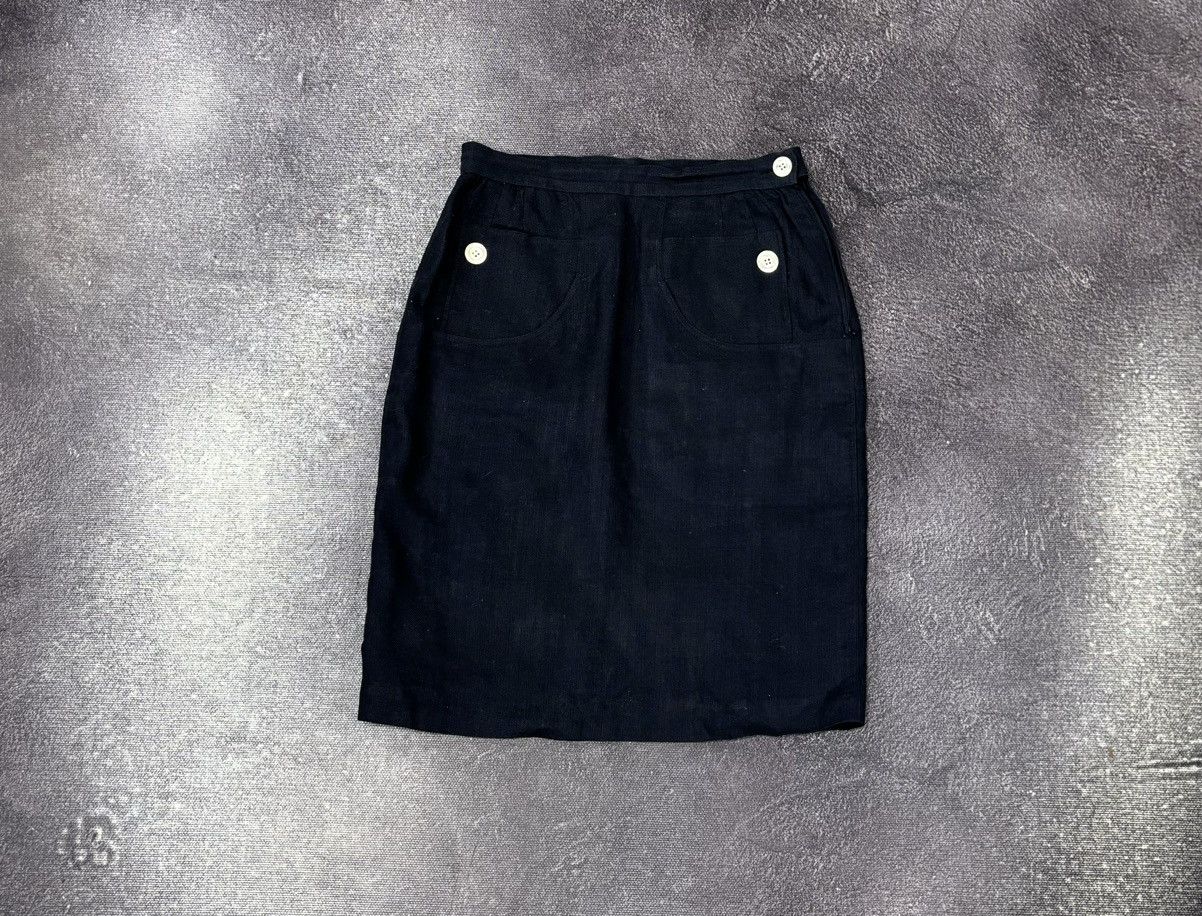 Valentino Vintage Valentino Women’s 90s Classic Luxury Midi Skirt Size 30" / US 8 / IT 44 - 1 Thumbnail