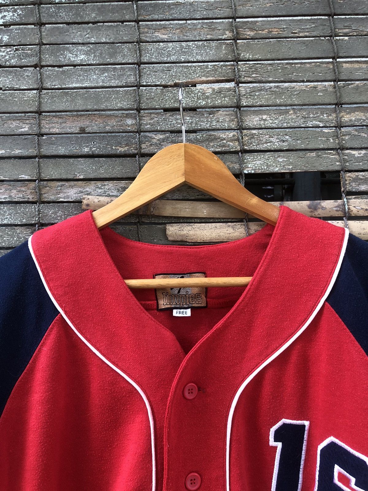 MLB Vintage 80s Limpies Skateboard Baseball Jersey Style Tshirt Size US L / EU 52-54 / 3 - 2 Thumbnail