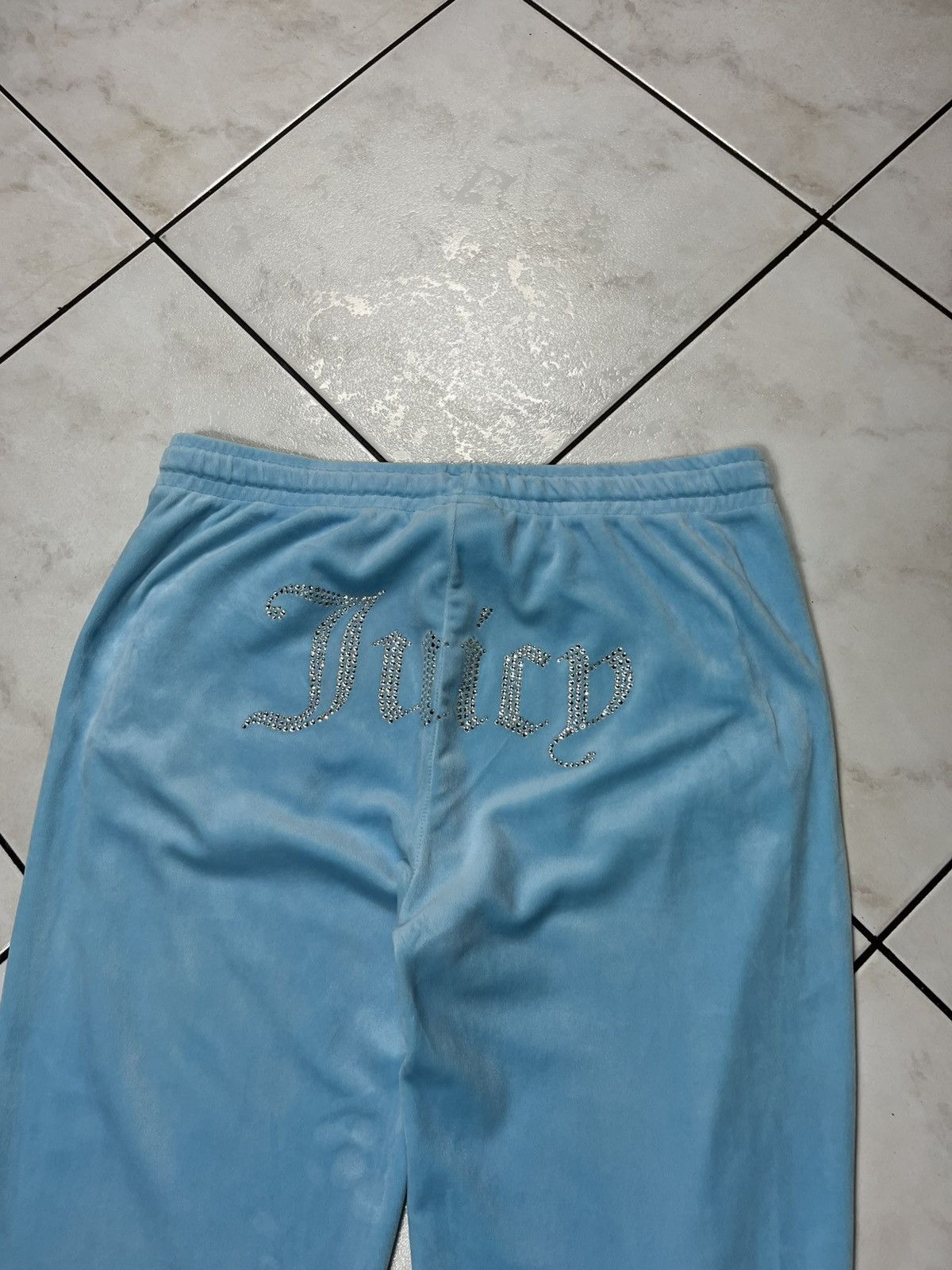 Ed Hardy × Juicy Couture Juicy Couture velvet sweatpants rhinestones crystal ass logo Size 28" / US 6 / IT 42 - 16 Thumbnail