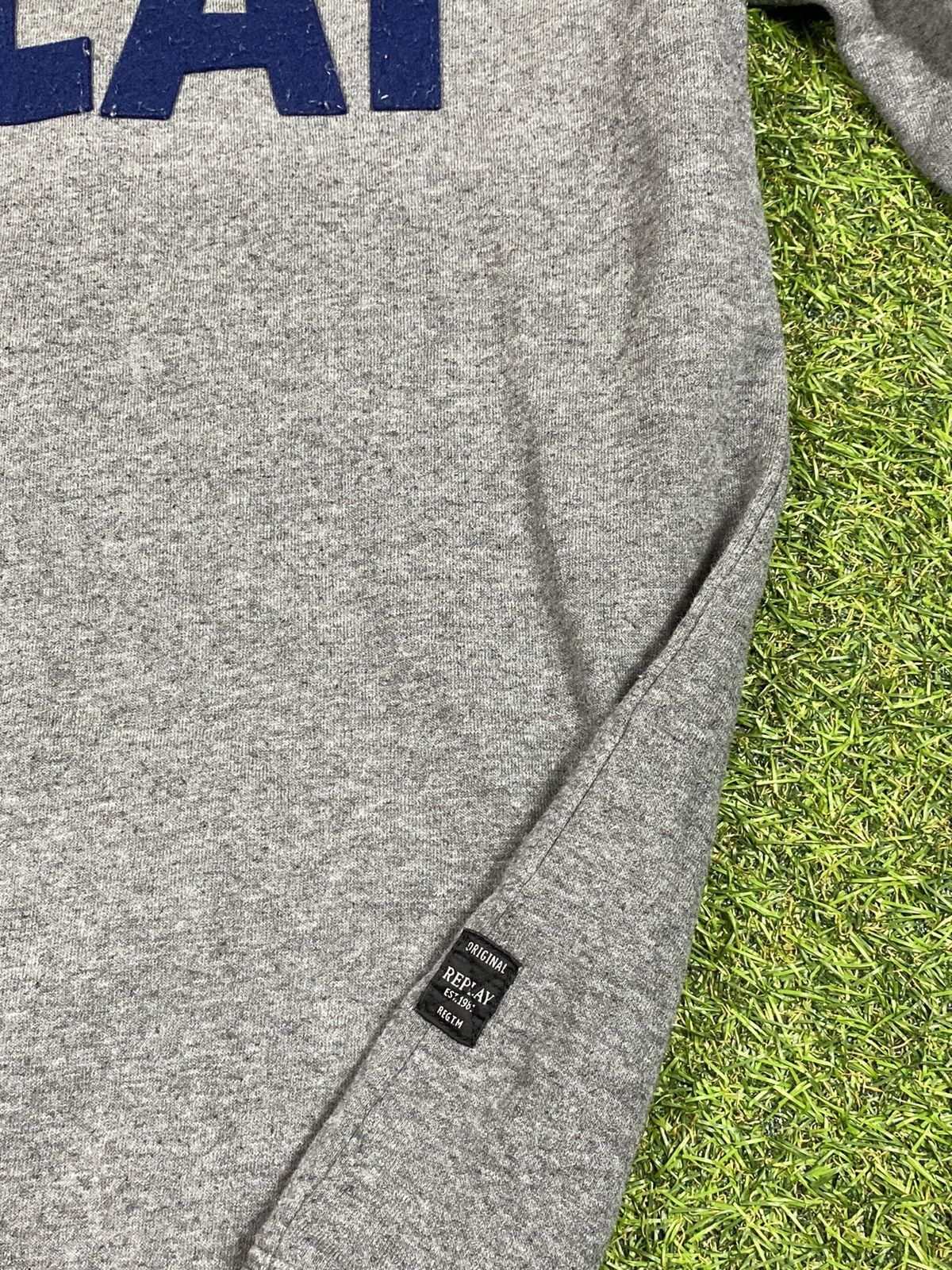 Replay Vintage Y2K Replay sweatshirt crewneck big logo size L Size US L / EU 52-54 / 3 - 5 Thumbnail
