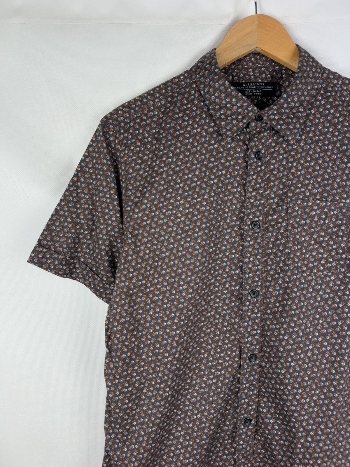 Allsaints Allsaints Hibiscus SS Overprinted Hawaiian Button Up Shirt Size US S / EU 44-46 / 1 - 4 Thumbnail