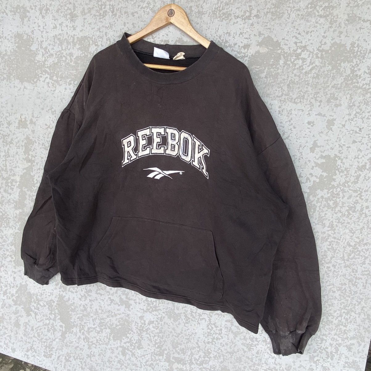Other Vintage Reebok Big Printed Crewneck Sweatshirt Brown Size XL Size US XL / EU 56 / 4 - 2 Thumbnail