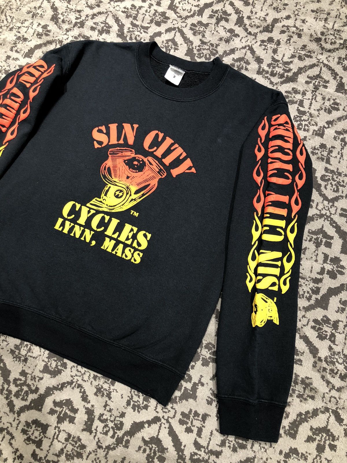 Gildan Y2K Sin City Cycles Lynn Massachusetts Size US M / EU 48-50 / 2 - 8 Thumbnail