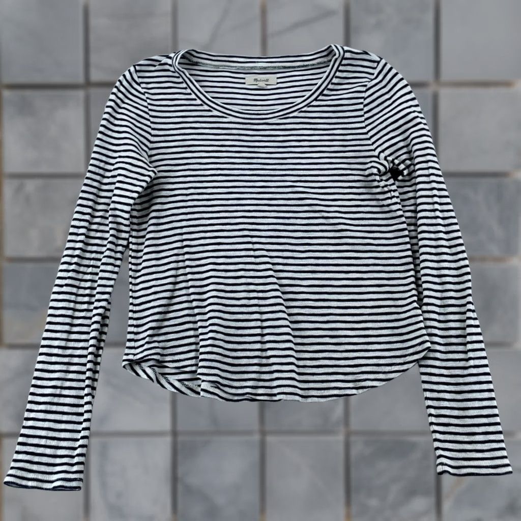Madewell Madewell Crop T-Shirt Womens S Navy White Stripe Fine Ribbed Stretch Long Sleeve Shirt Womens S Navy White Stripe Knit Crewneck Casual Summer Spring Size S / US 4 / IT 40 - 1 Thumbnail