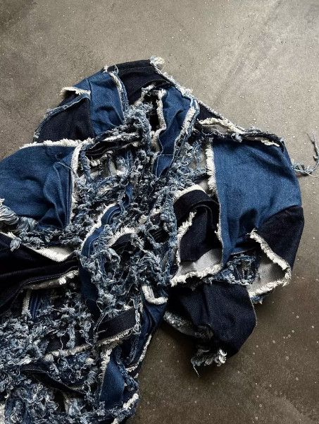 Nozomi Ishiguro Nozomi Ishiguro Cut-Out Distressed Denim Skirt Size L / US 10 / IT 46 - 4 Thumbnail