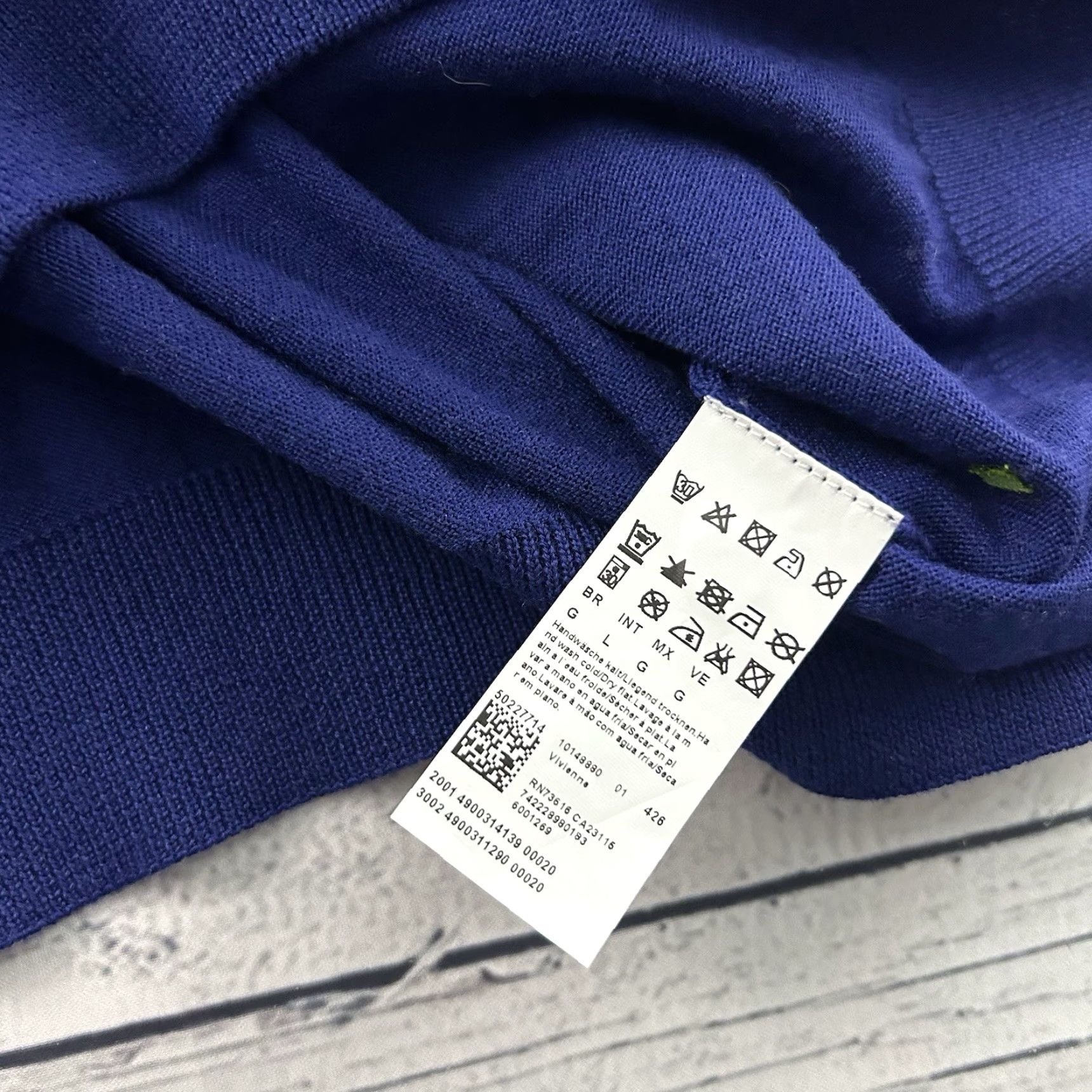 Hugo Boss HUGO BOSS 100% Wool V-Neck Sweater Women's Large Blue Pullover Size L / US 10 / IT 46 - 5 Thumbnail