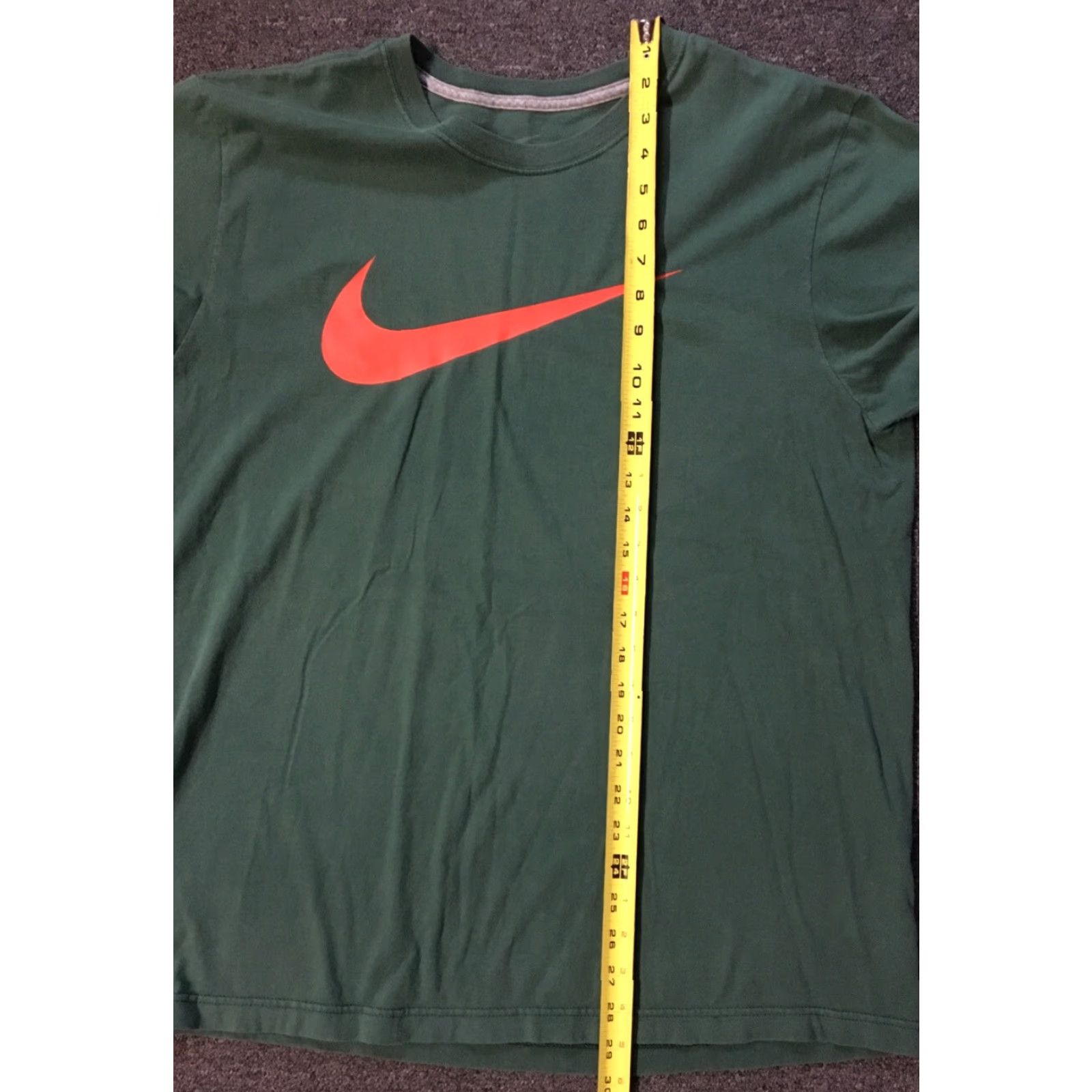 Nike Nike Big Swoosh Shirt XL Green Basketball Hip Hop 90s Vintage Mens Shirt Size US XL / EU 56 / 4 - 6 Thumbnail