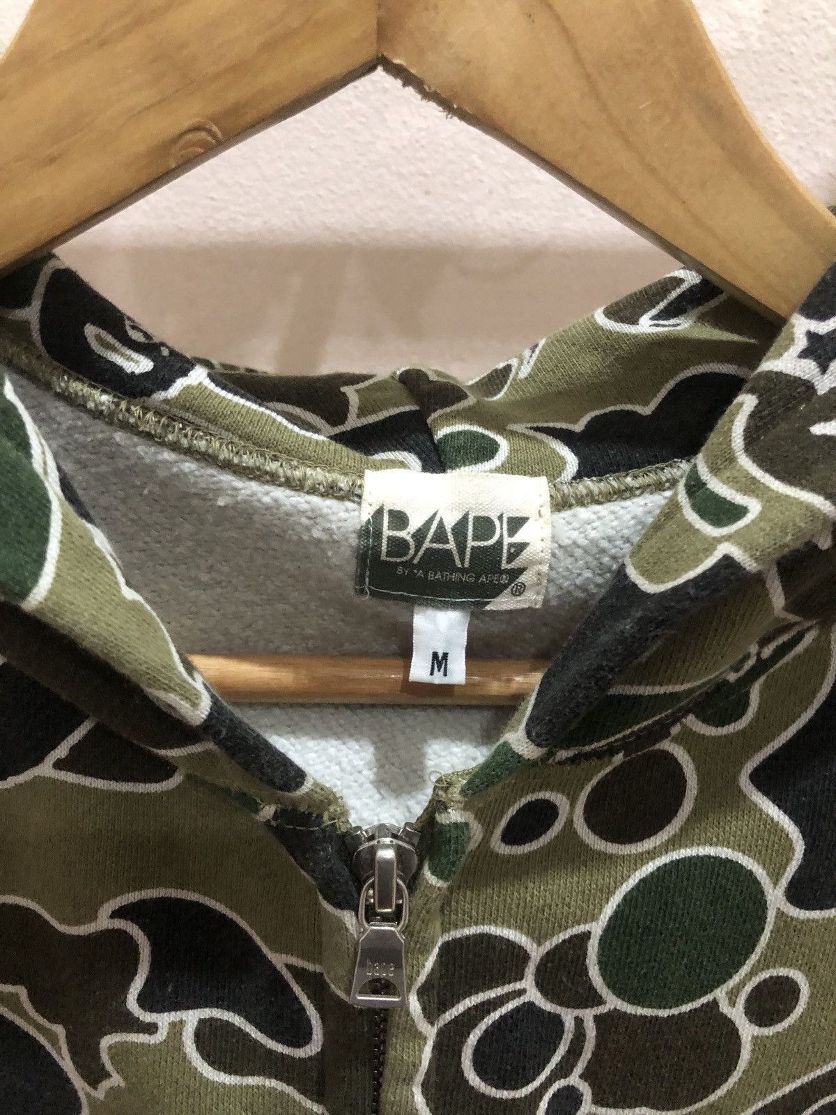 Bape OG Bape Vest Hoodie Green 1st Camo Bapesta Size US M / EU 48-50 / 2 - 3 Thumbnail