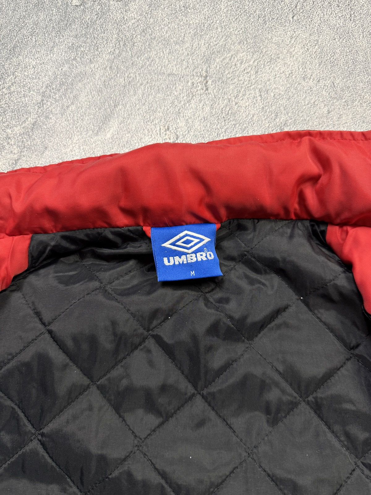 Umbro Vintage Umbro Manchester United Jacket Football soccer Size US M / EU 48-50 / 2 - 25 Thumbnail